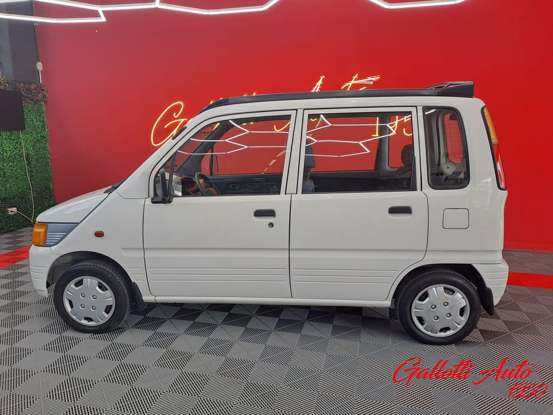 Daihatsu Move 0.8 benzina 43cv - Gallotti Auto