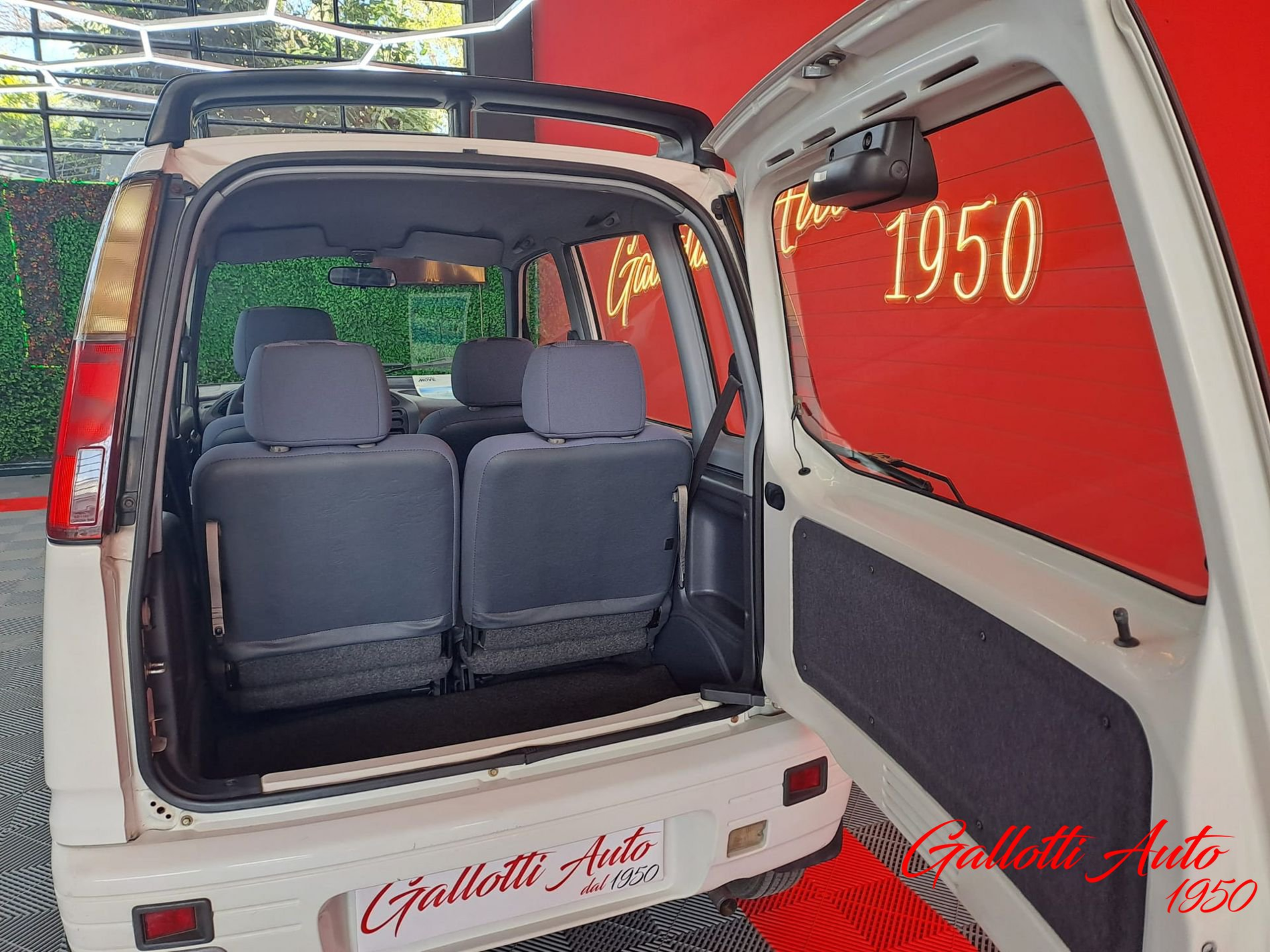 Daihatsu Move 0.8 benzina 43cv - Gallotti Auto