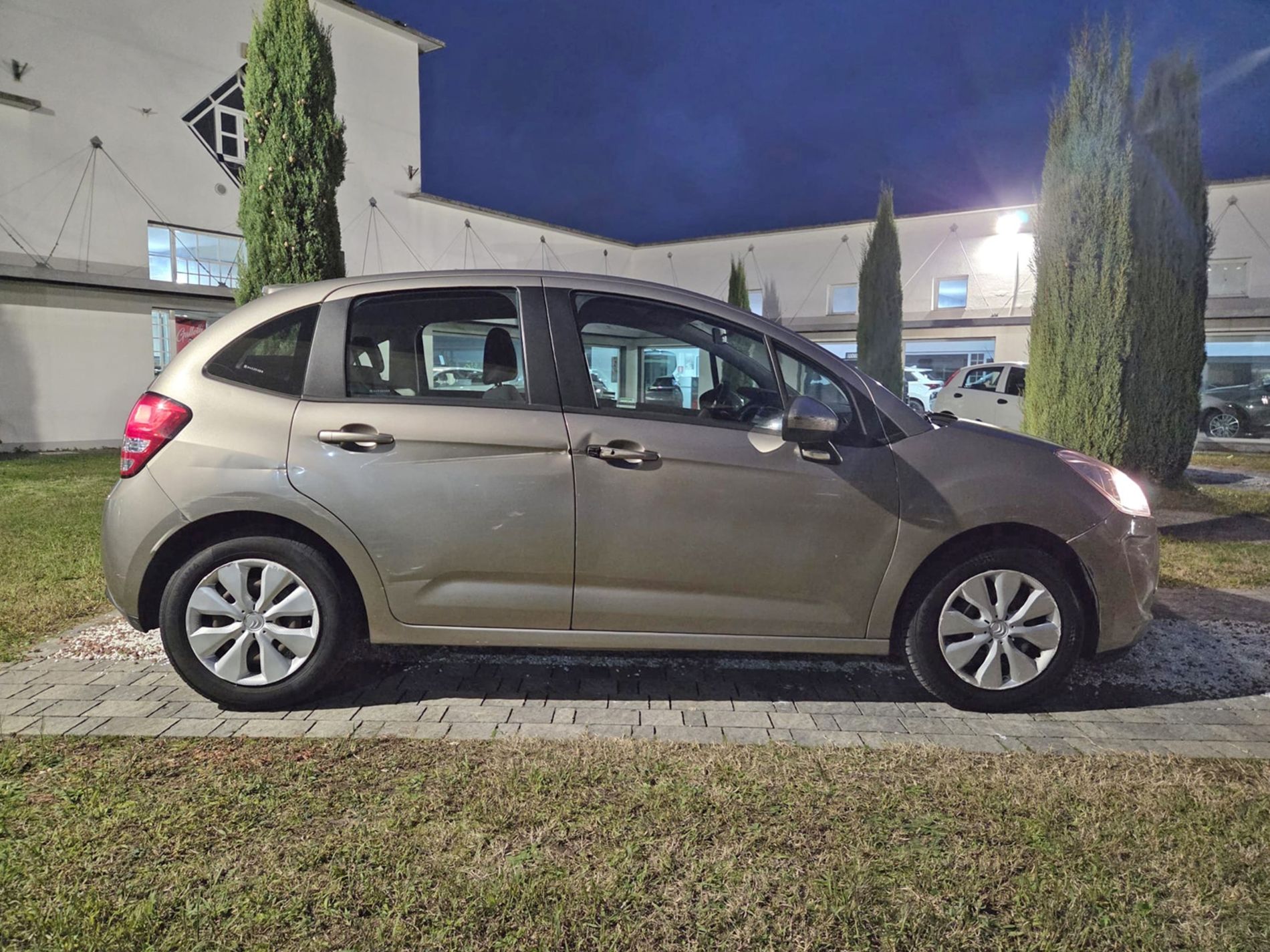 RISERVATA A COMMERCIANTI D’AUTO - Gallotti Auto