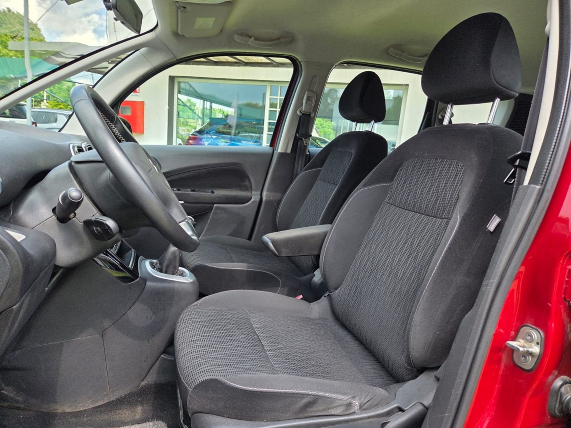 RISERVATA A COMMERCIANTI D’AUTO - Gallotti Auto