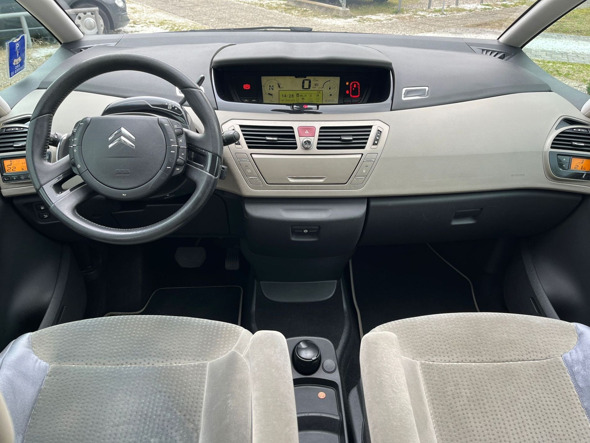 1.6 hdi 16v 110cv - RISERVATA A COMMERCIANTI D’AUTO - Gallotti Auto