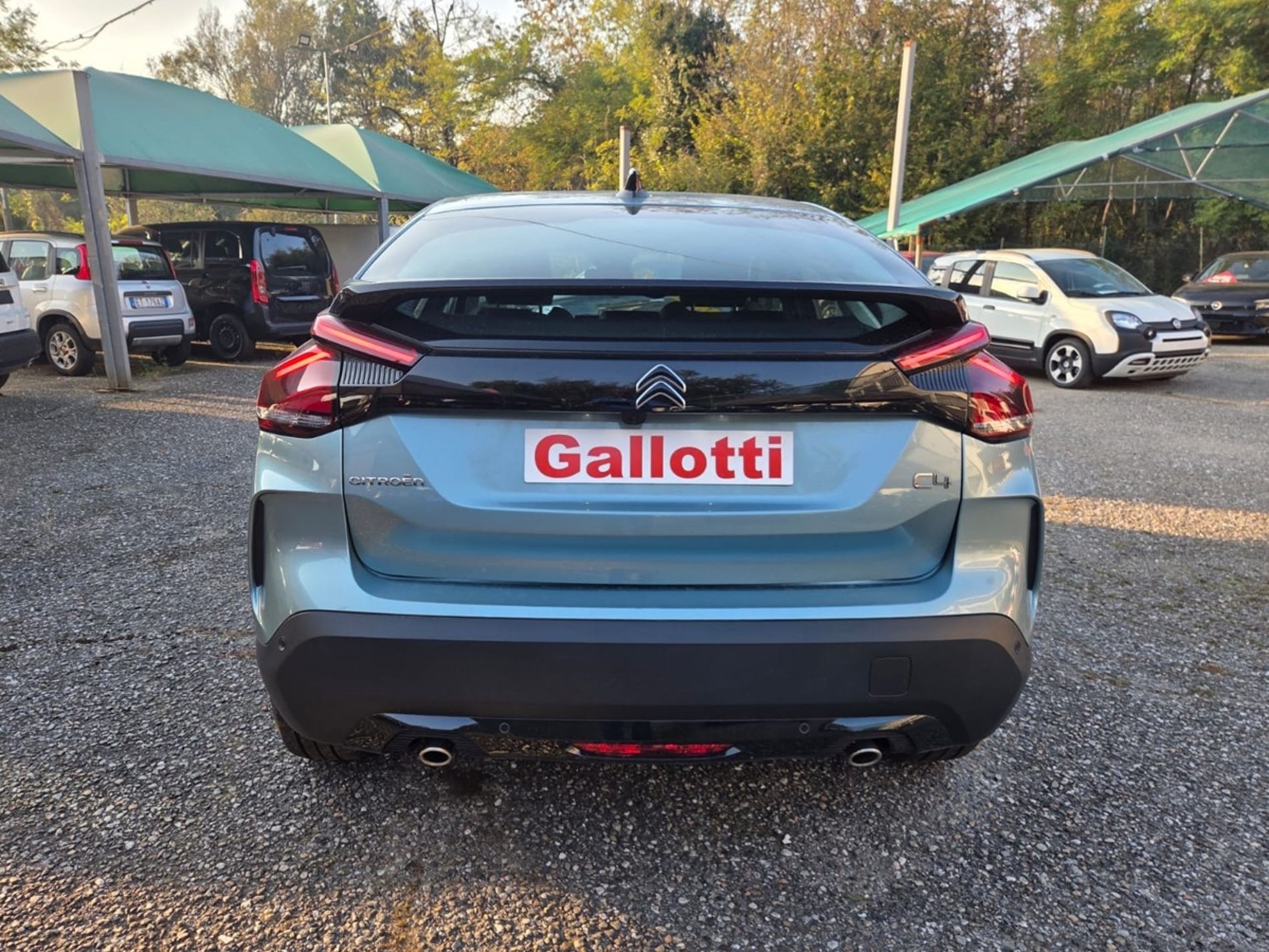 Citroen 1.2 PureTech PLUS S&S EAT8 AUTOMATICA 130CV - Gallotti Auto