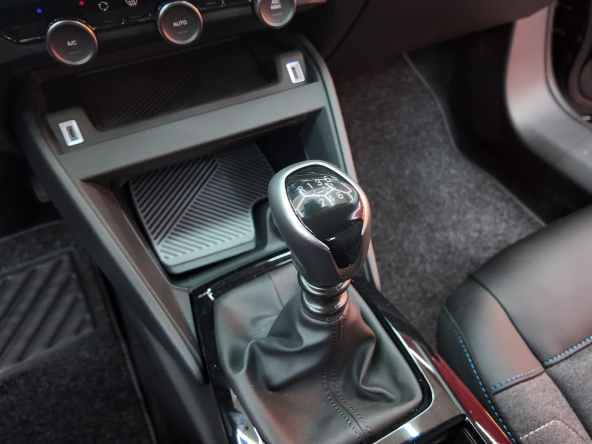 Citroen 1.2 PureTech PLUS S&S 130CV - Gallotti Auto