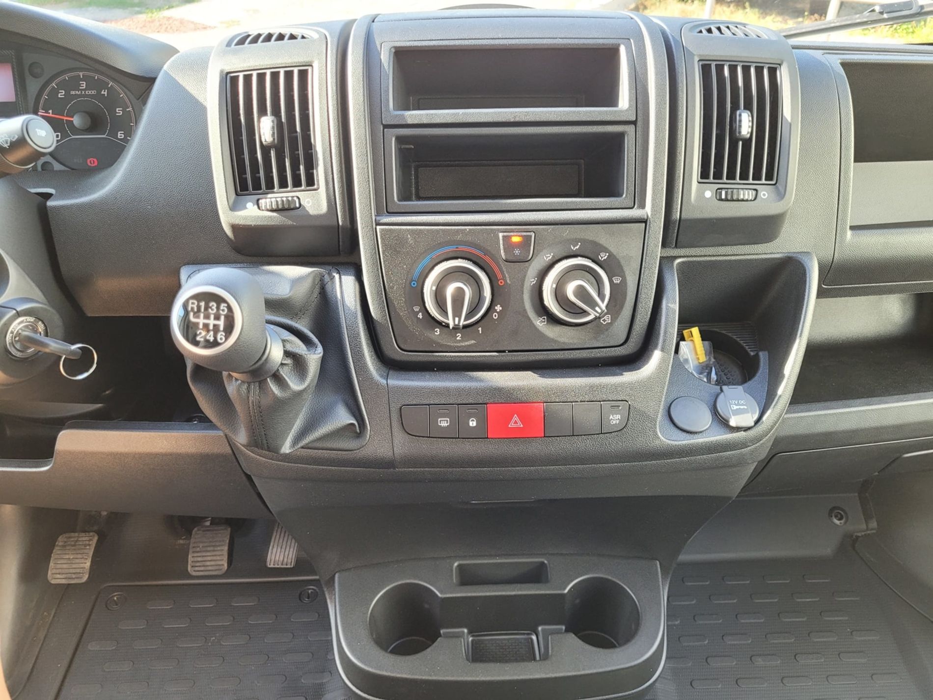 Jumper 33 L3H2 2.2 bluehdi 120cv S&S - Gallotti Auto