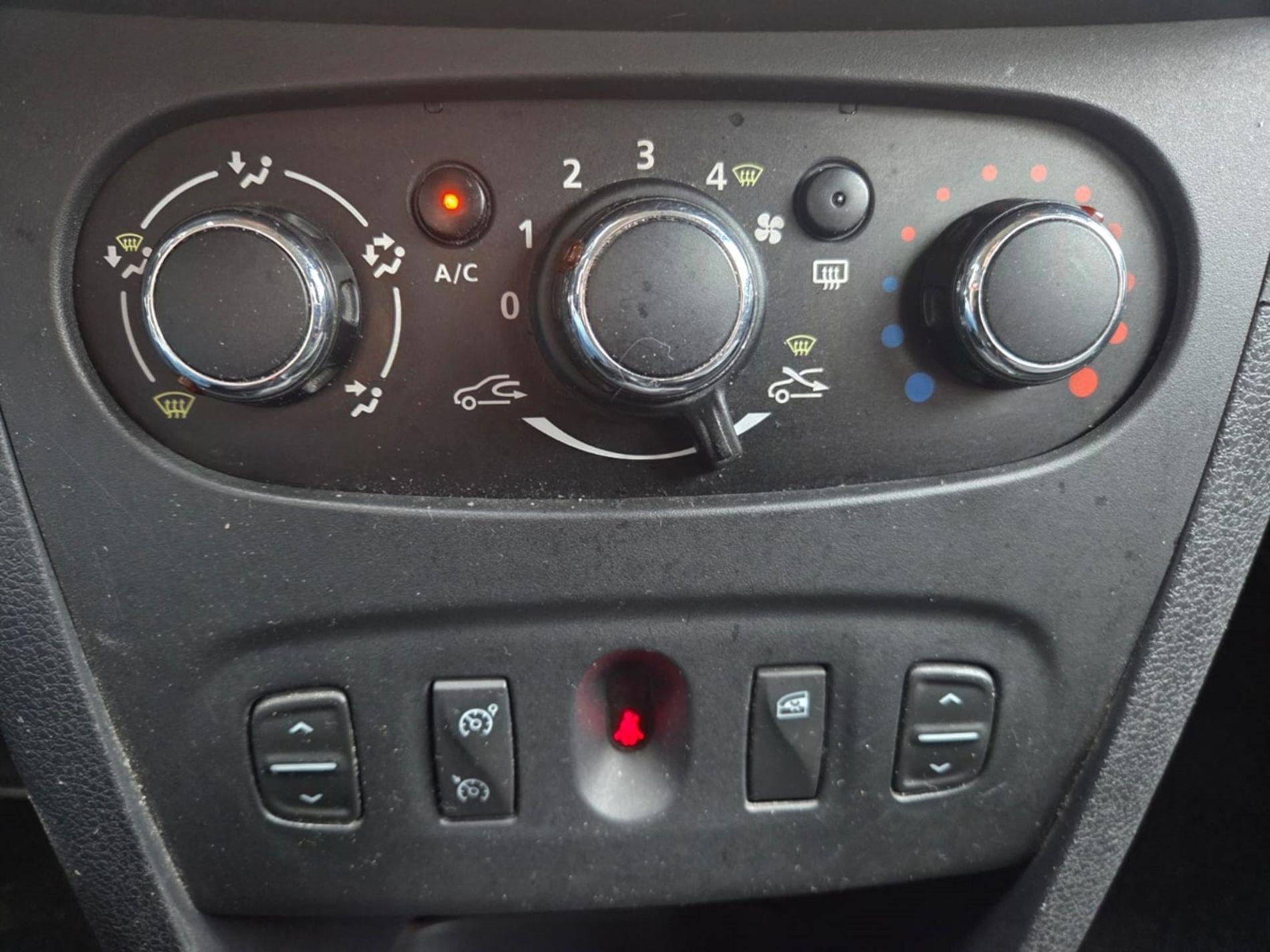 Stepway 900 tce 90cv - RISERVATA A COMMERCIANTI D’AUTO - Gallotti Auto