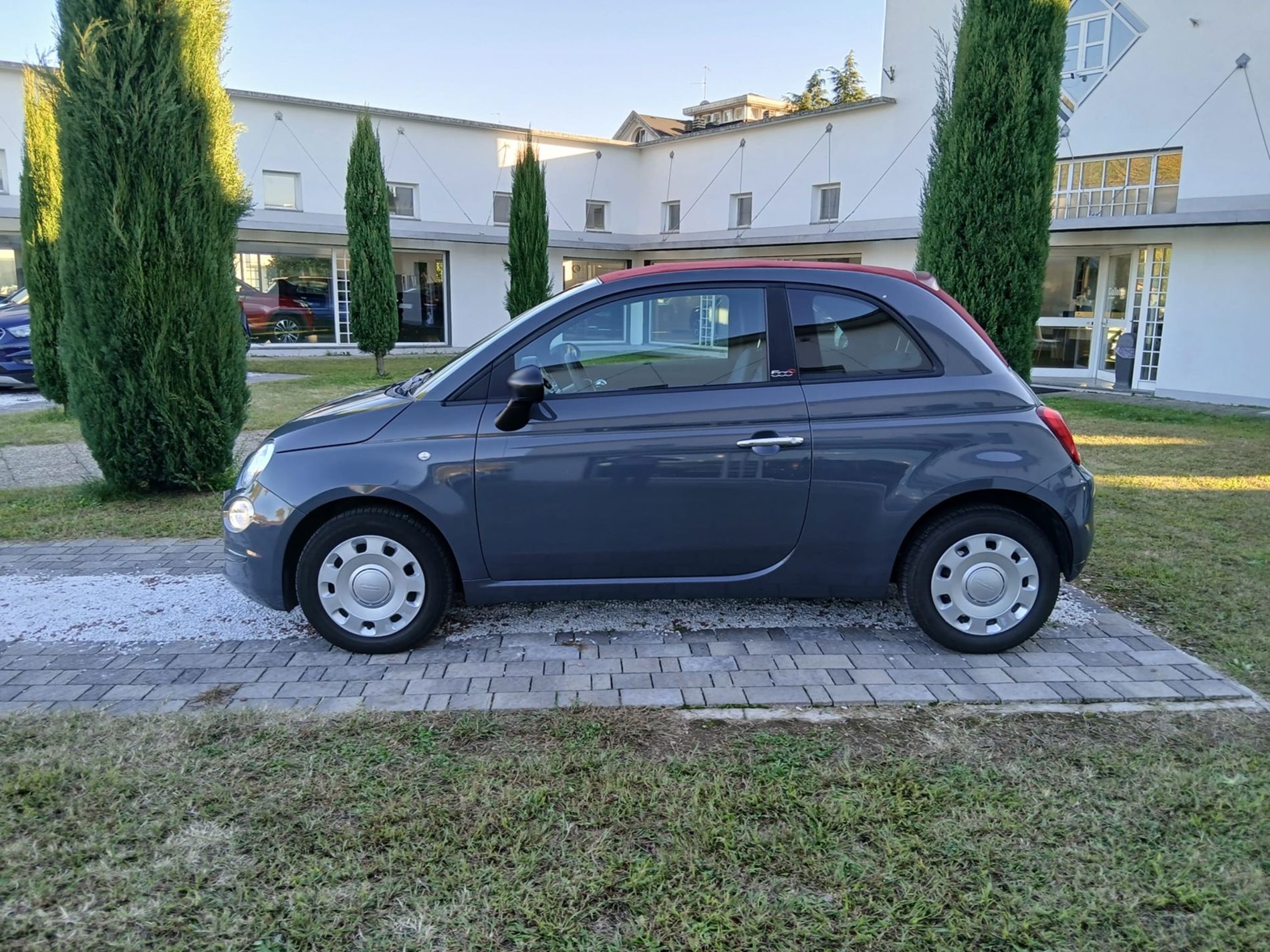 FIAT 500 CABRIO CULT 1.0 HYBRID 70cv - NEOPATENTATI - Gallotti Auto