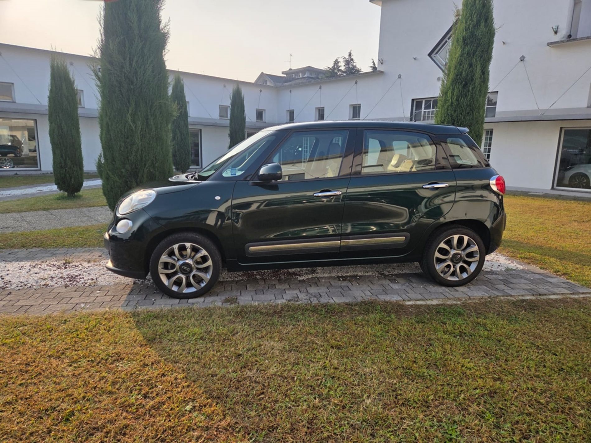 RISERVATA A COMMERCIANTI D’AUTO - Gallotti Auto