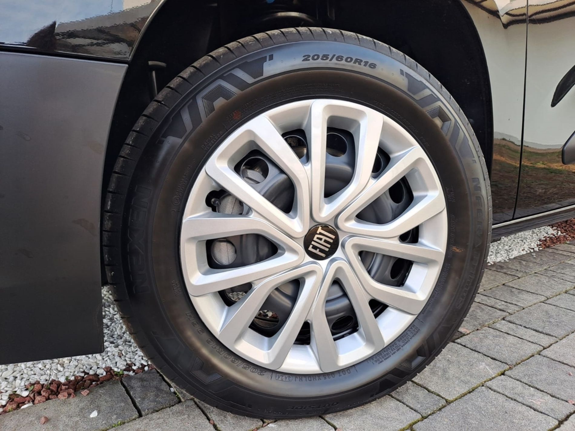 N1 5 POSTI - Gallotti Auto