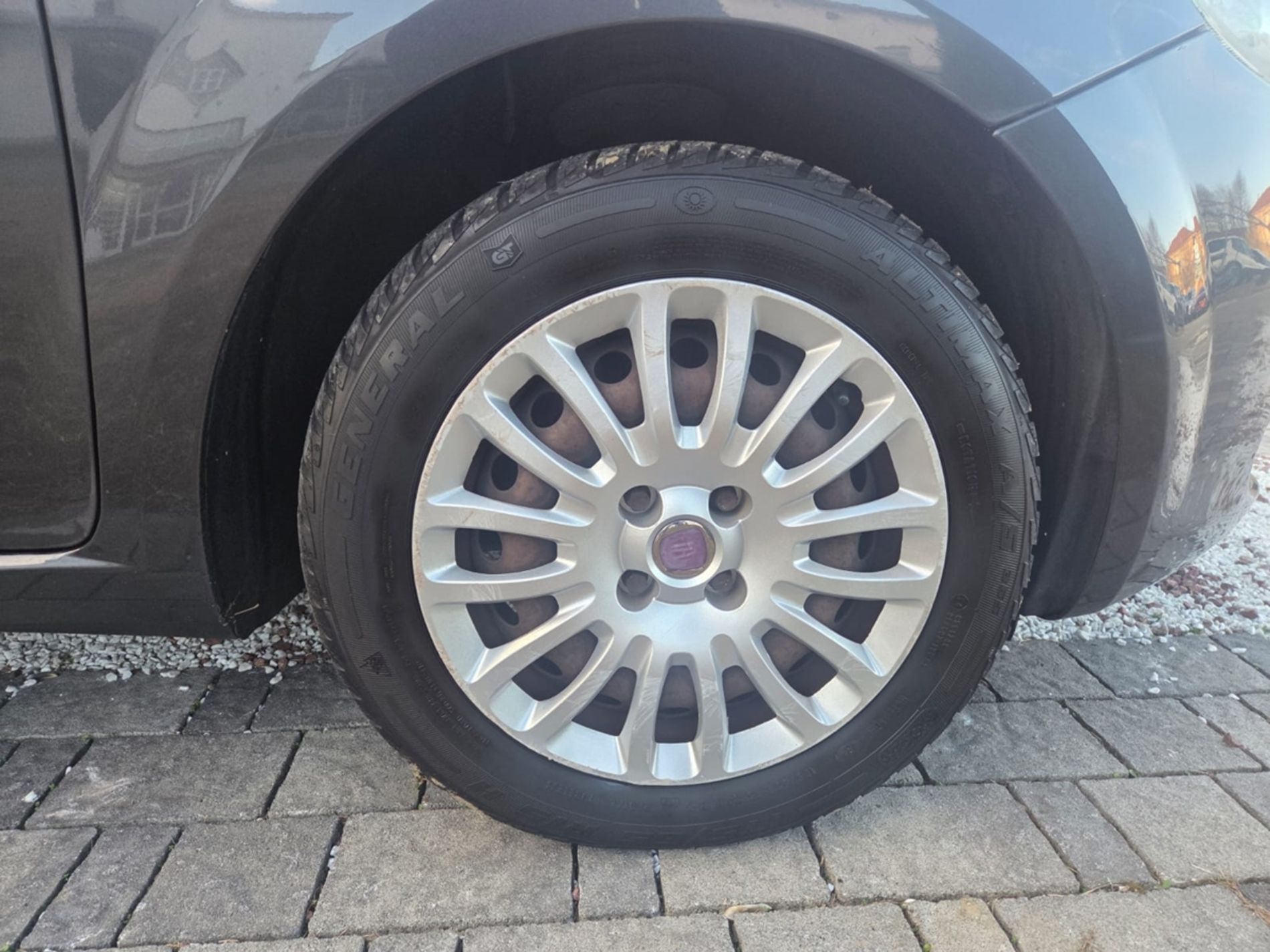 RISERVATA A COMMERCIANTI D’AUTO - Gallotti Auto