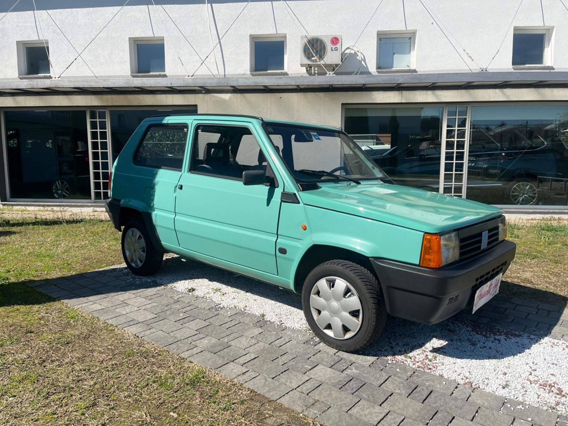 Young 1.1 benzina 54cv - Gallotti Auto