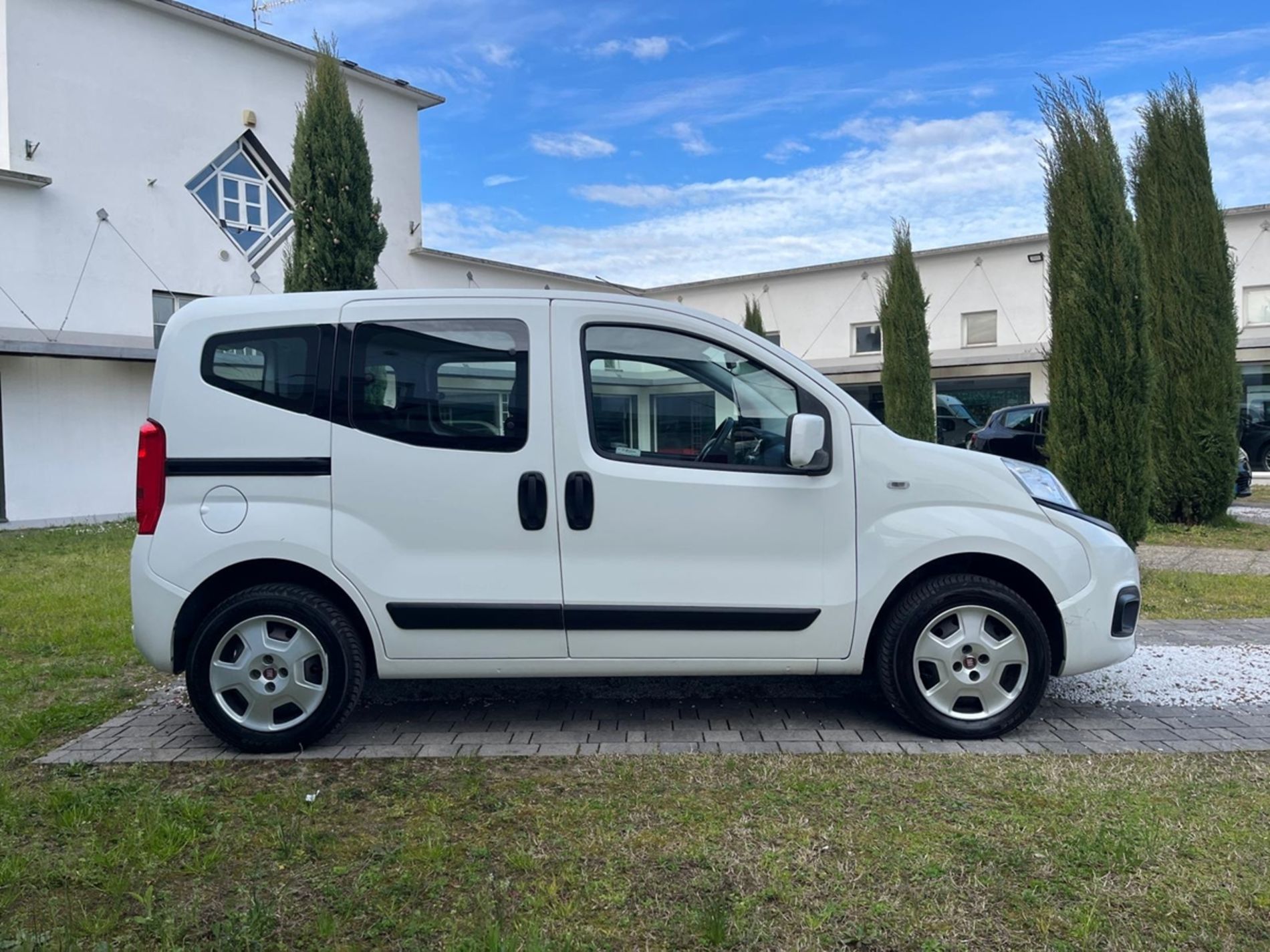 1.4 8v Lounge 77cv - Gallotti Auto