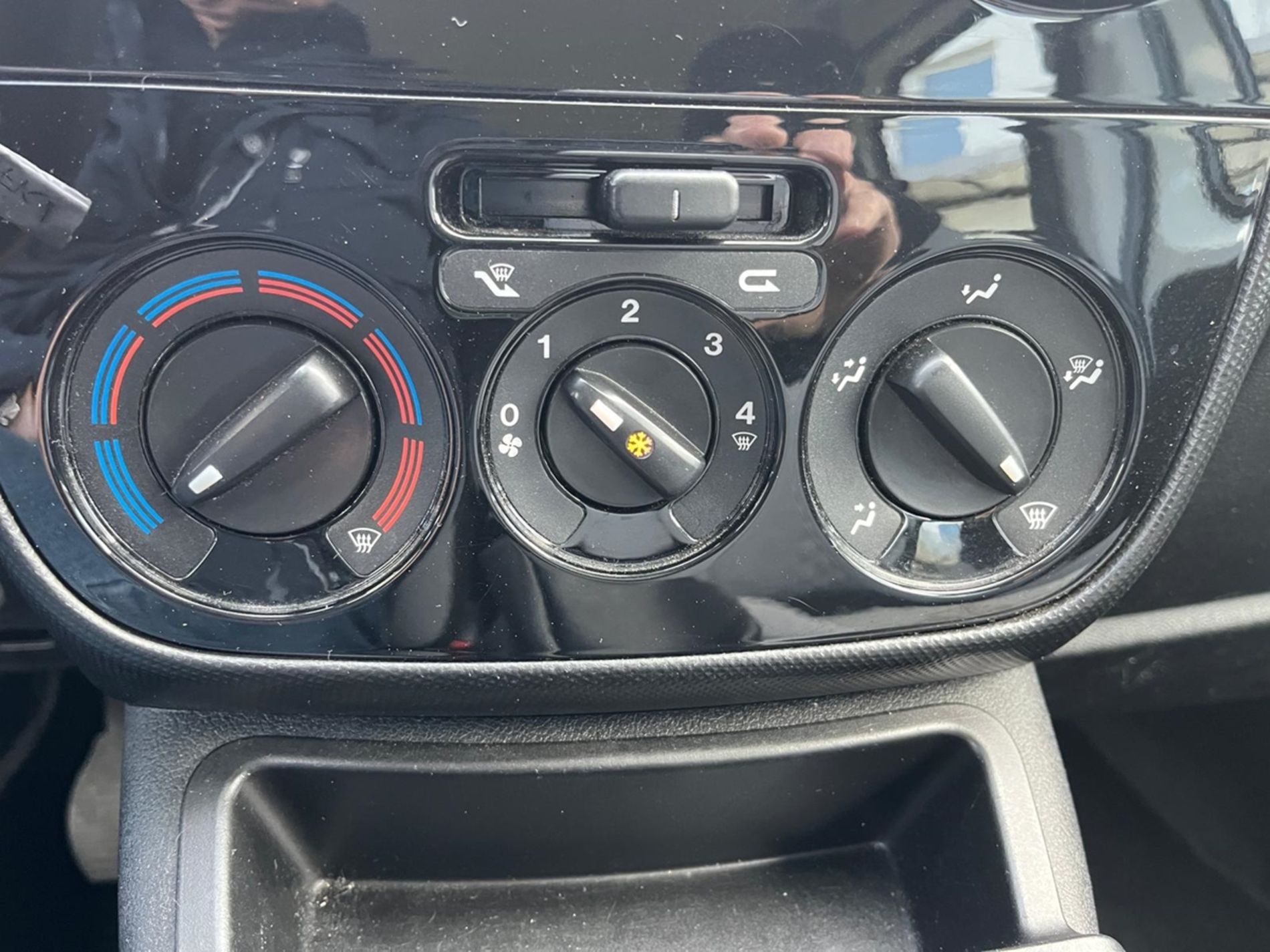 1.4 8v Lounge 77cv - Gallotti Auto