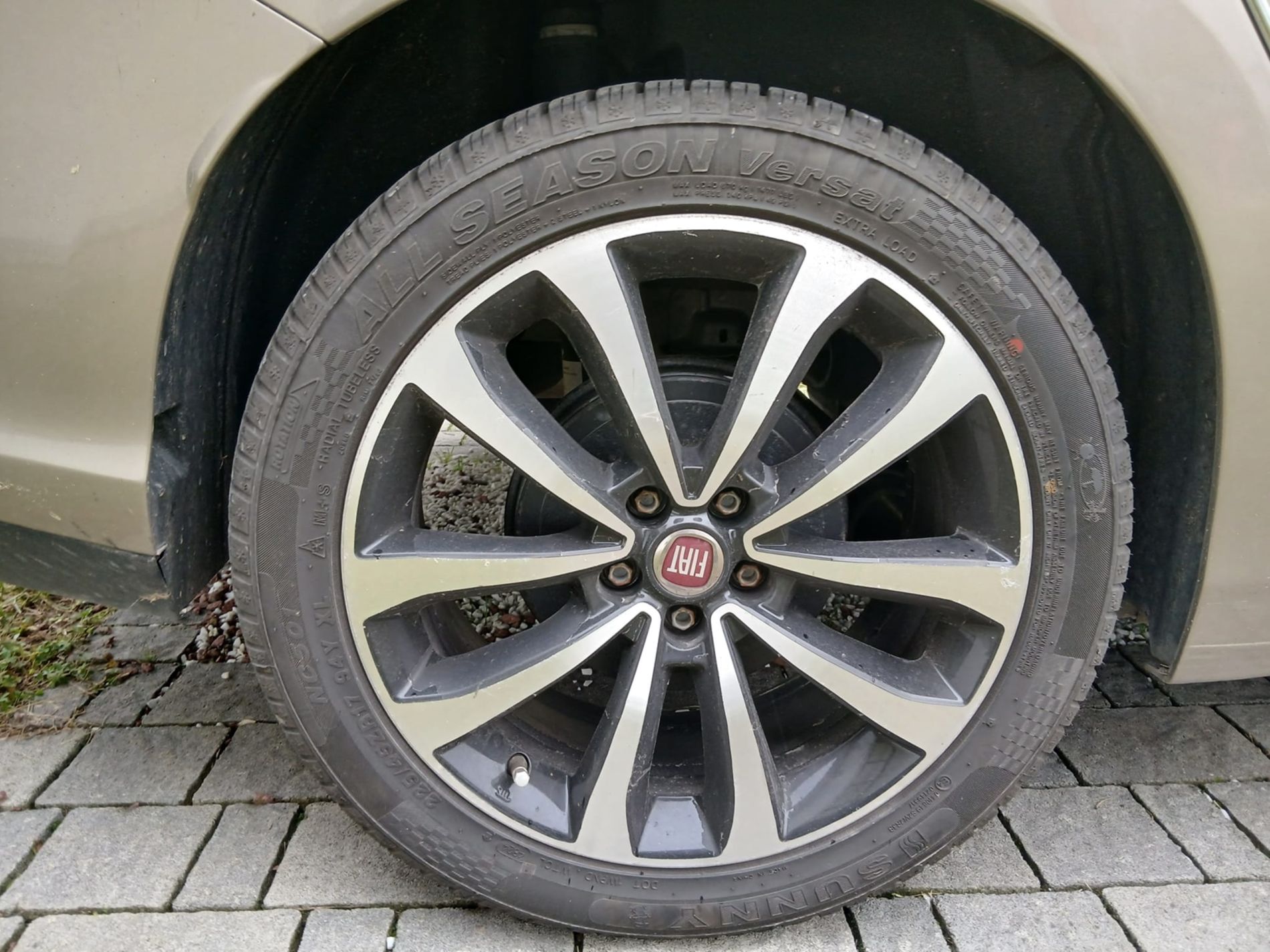 4p 1.4 Lounge 95cv - Gallotti Auto