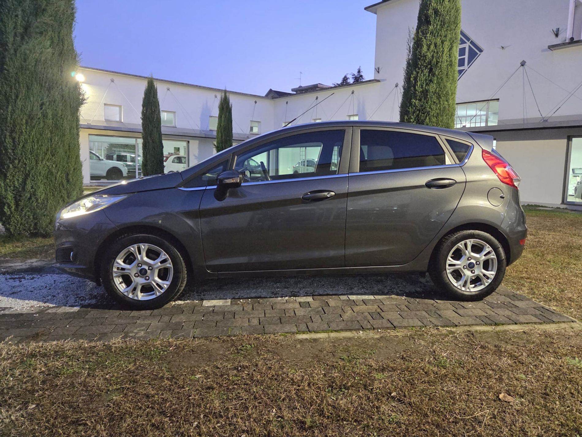 5p 1.0 ecoboost Titanium 100cv E6 - Gallotti Auto