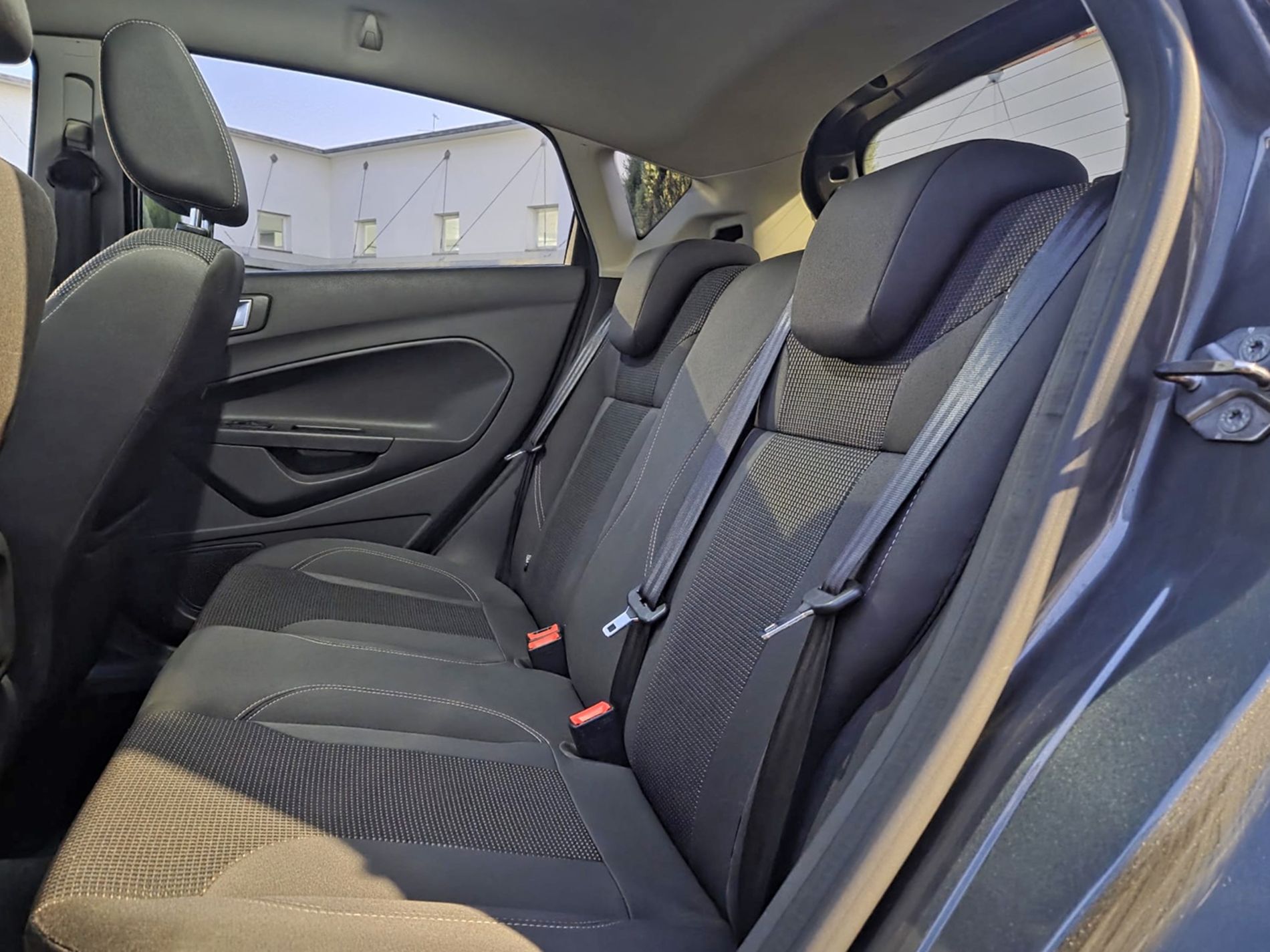 5p 1.0 ecoboost Titanium 100cv E6 - Gallotti Auto