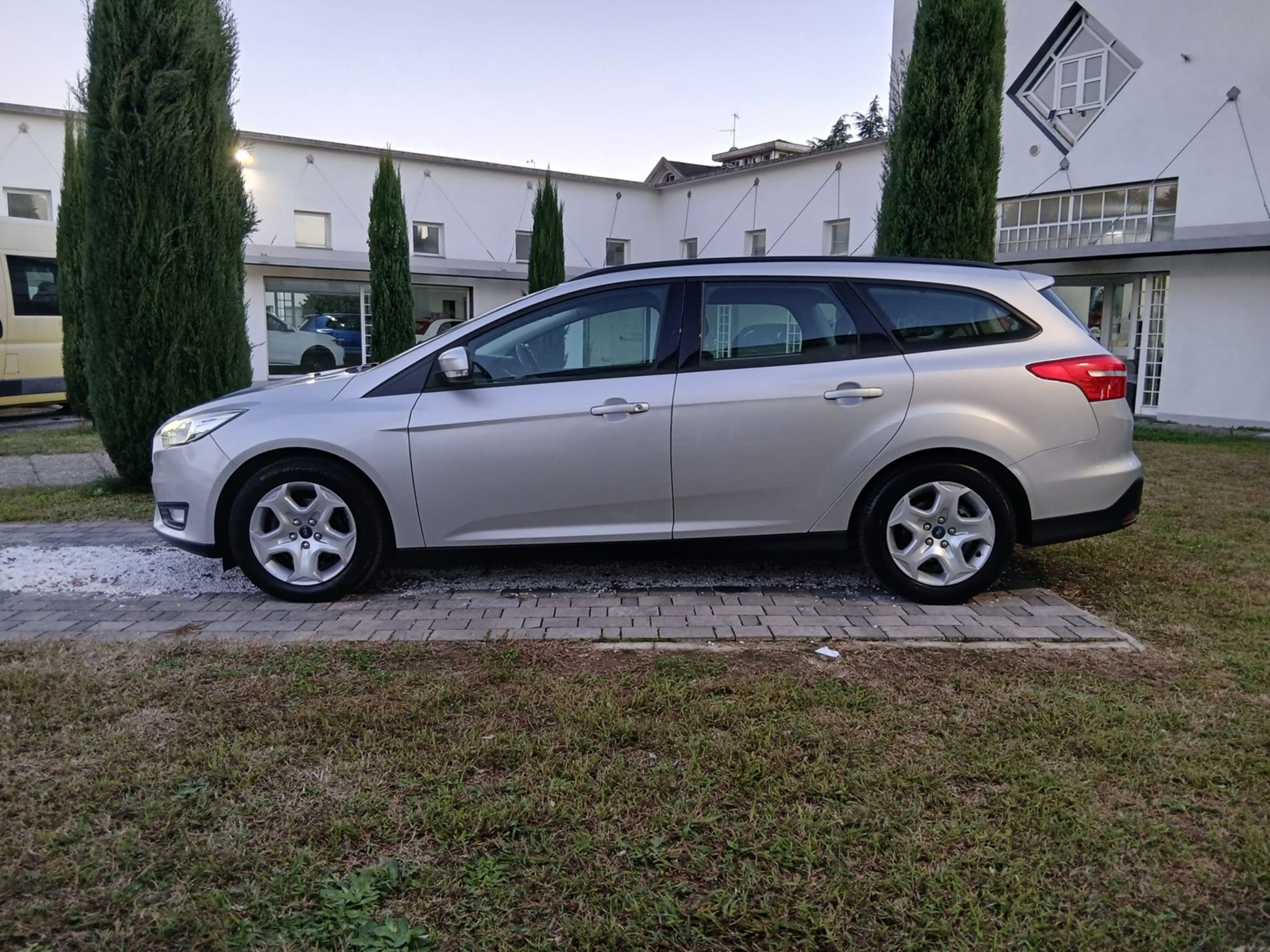 RISERVATA A COMMERCIANTI D’AUTO - Gallotti Auto
