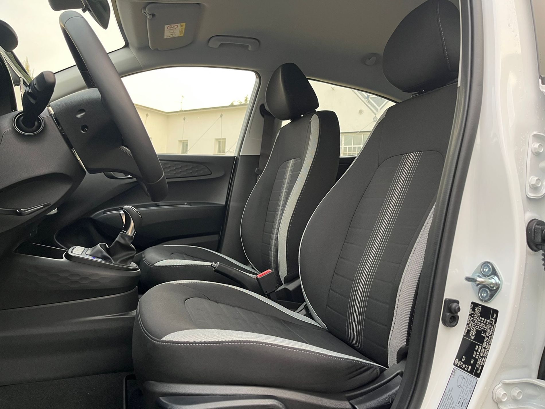 Connectline 1.0 mpi 63cv - NEOPATENTATI - Gallotti Auto