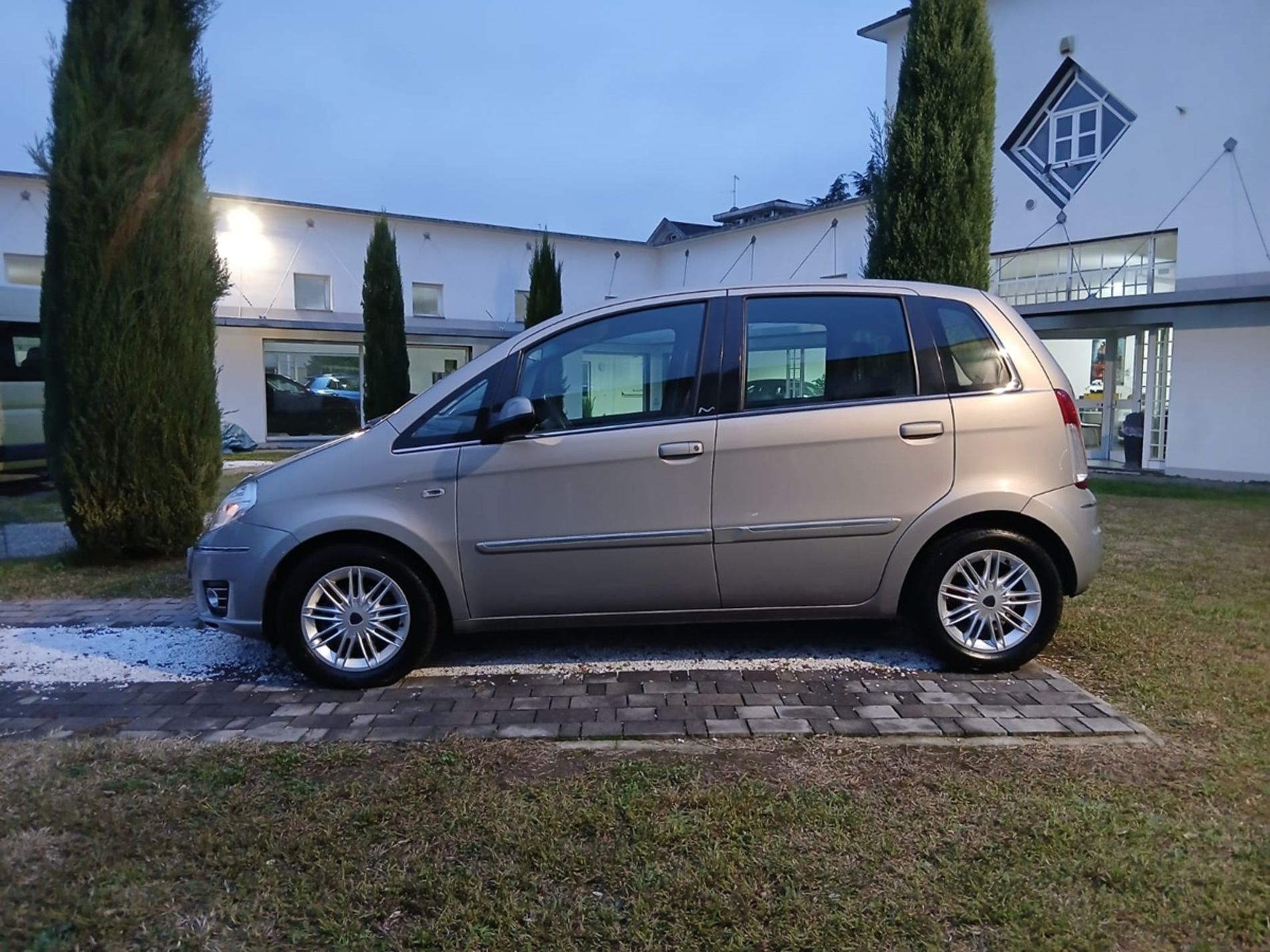 Automatica 1.4 benzina 95cv - Gallotti Auto