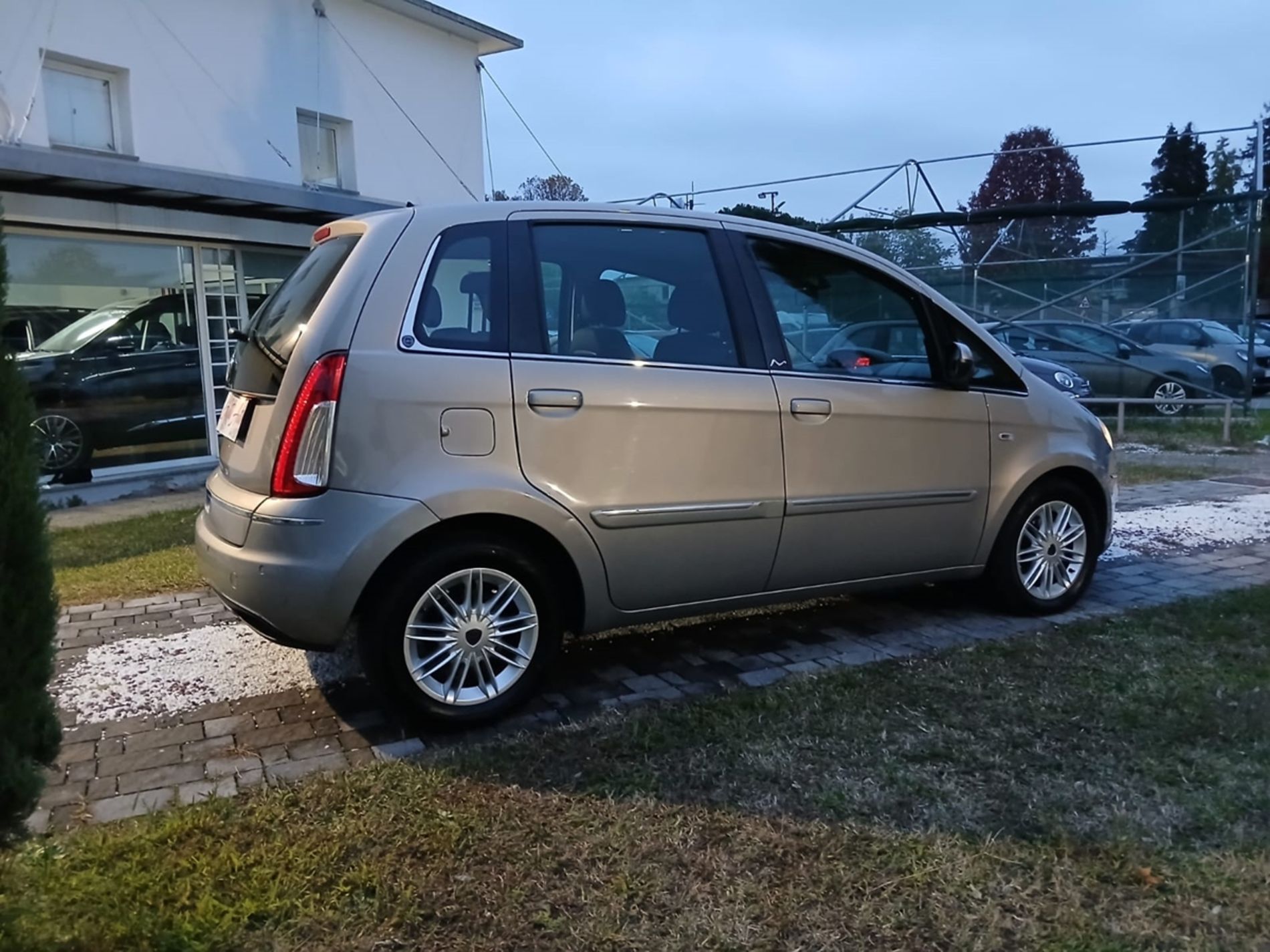 Automatica 1.4 benzina 95cv - Gallotti Auto