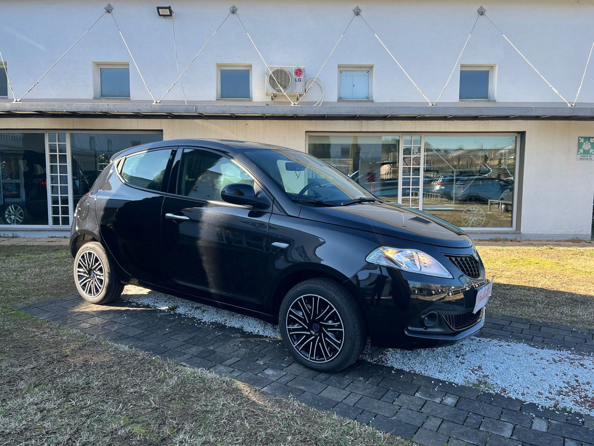 1.0 hybrid 70cv - Gallotti Auto