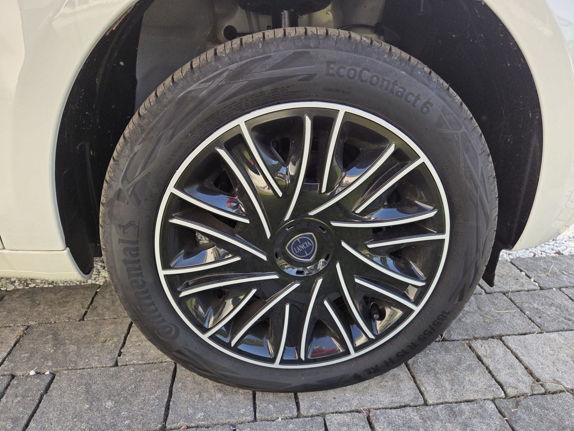 1.0 hybrid 70cv - NEOPATENTATI - Gallotti Auto