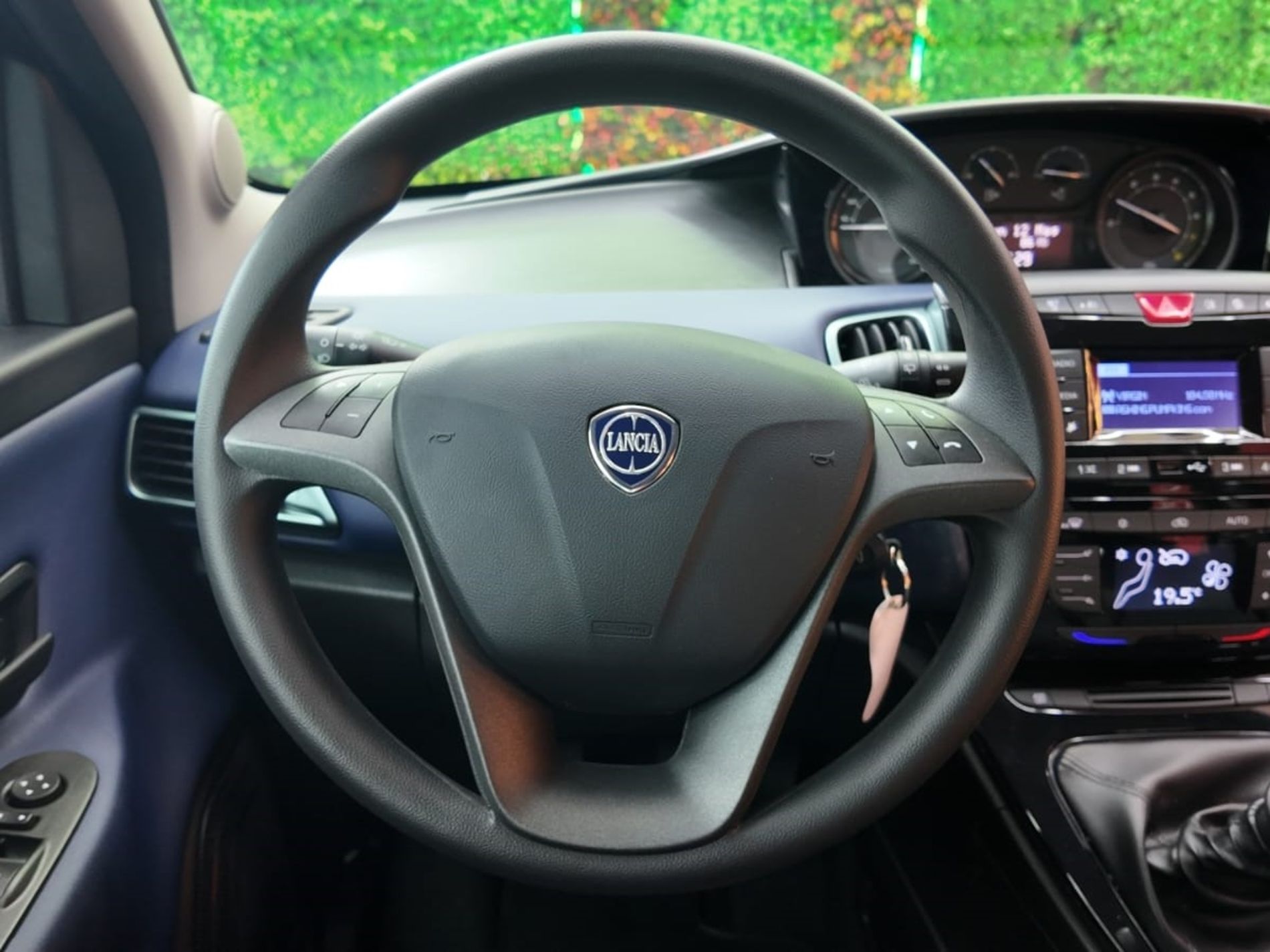 LANCIA YPSILON SILVER - Gallotti Auto