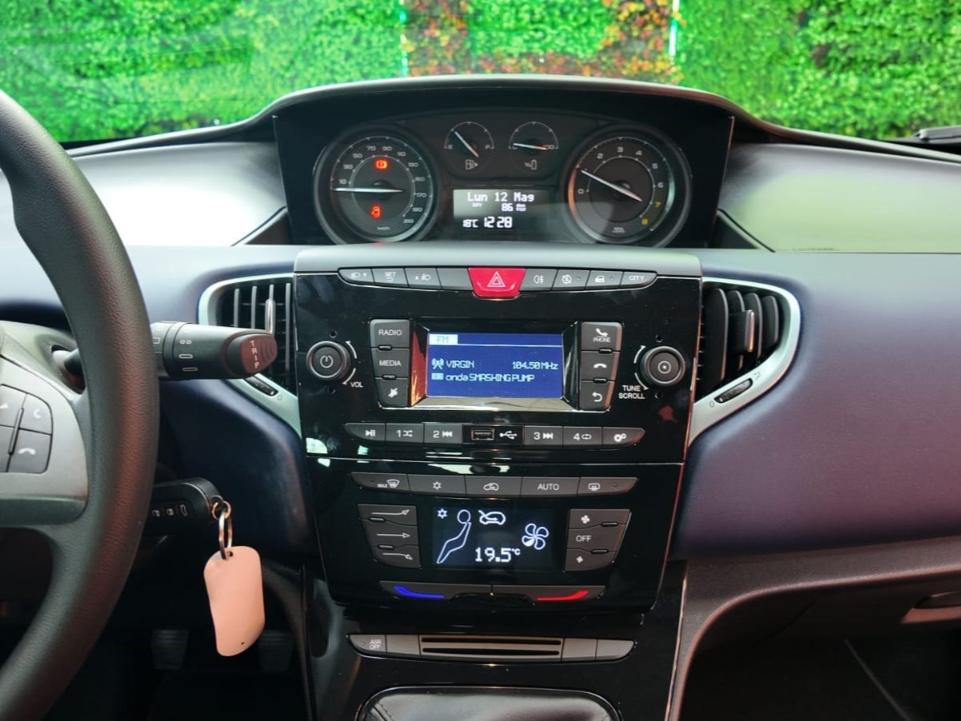 LANCIA YPSILON SILVER - Gallotti Auto