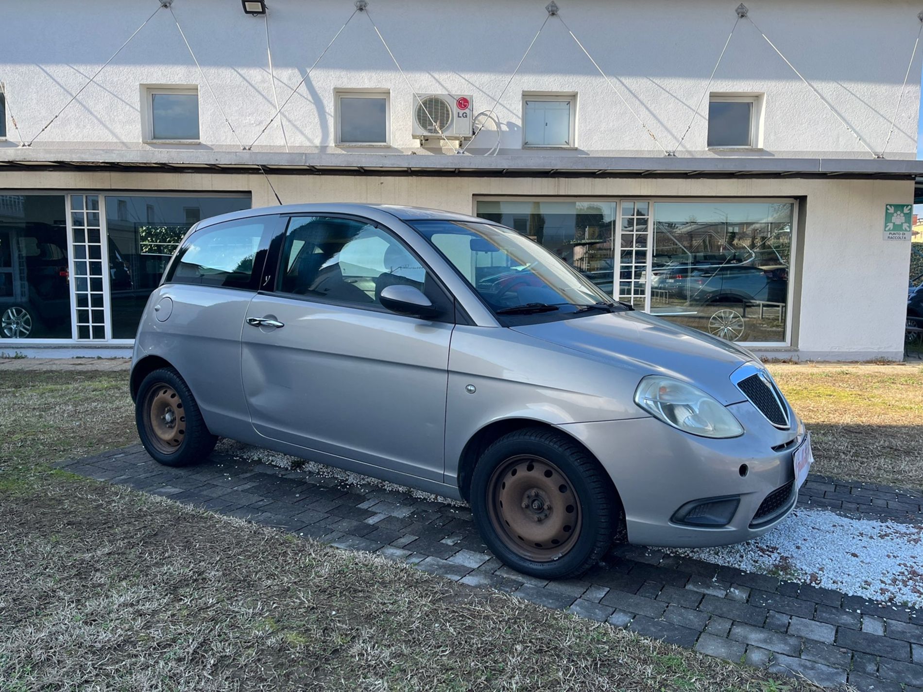 1.2 60 CV - RISERVATA A COMMERCIANTI D’AUTO - Gallotti Auto