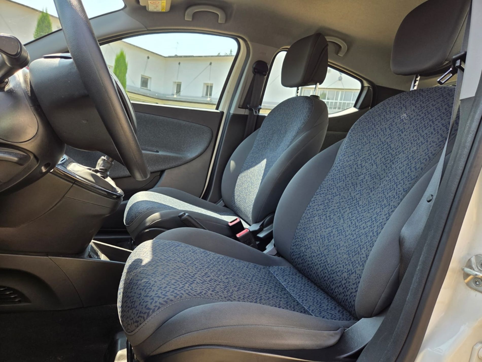 LANCIA YPSILON SILVER 1.2 hybrid 70cv - Gallotti Auto