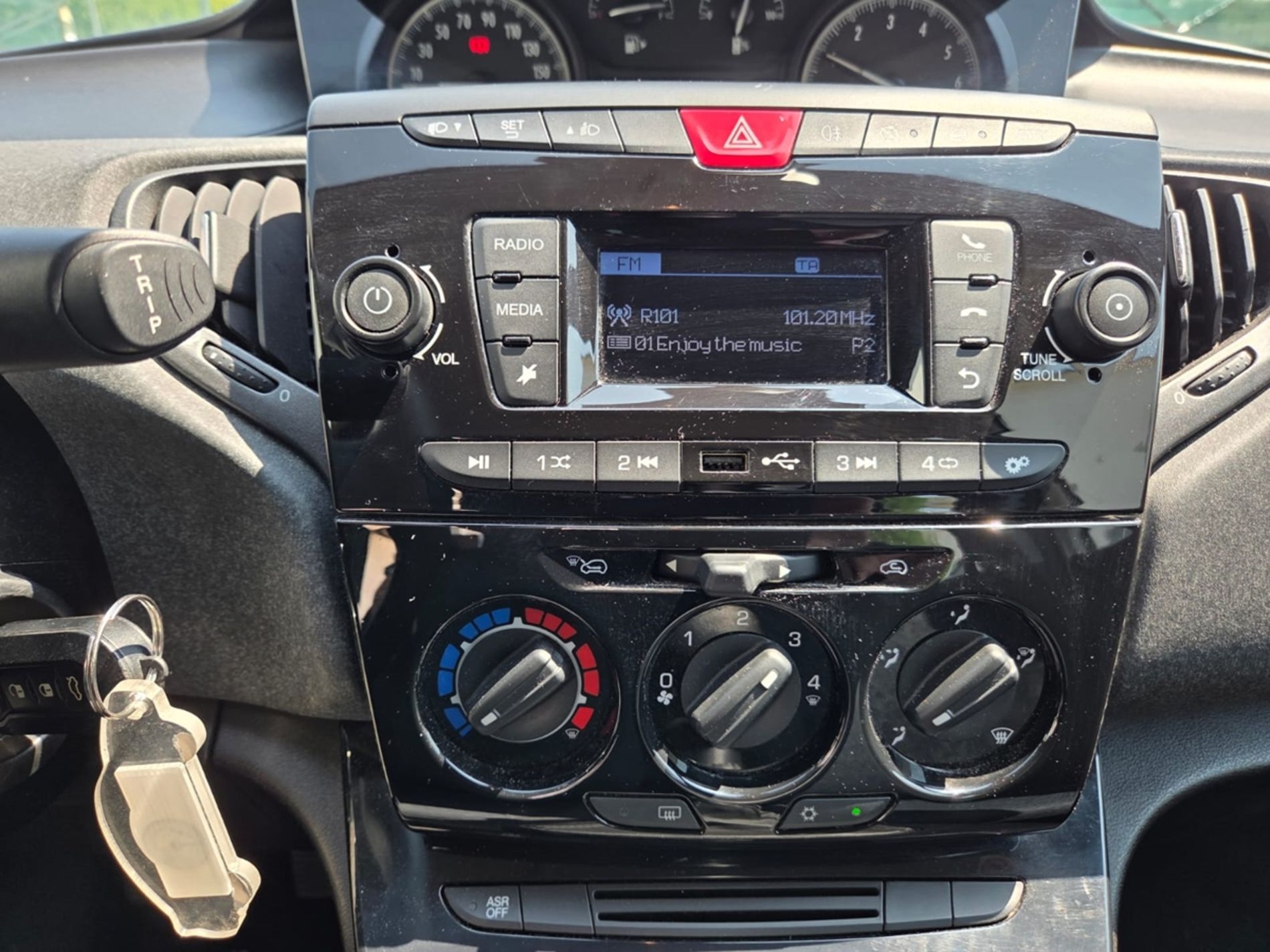 LANCIA YPSILON SILVER 1.2 hybrid 70cv - Gallotti Auto