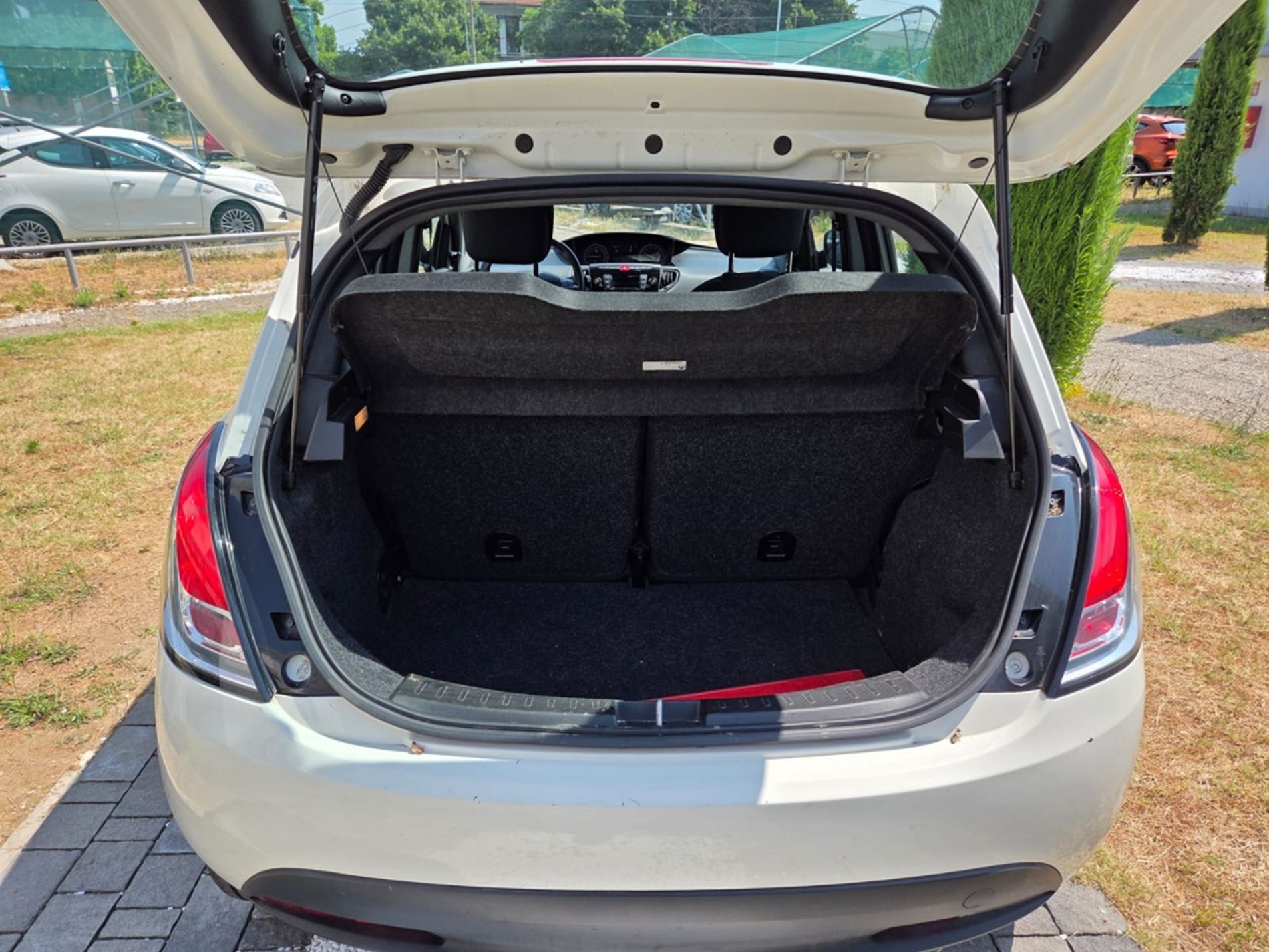 LANCIA YPSILON SILVER 1.2 hybrid 70cv - Gallotti Auto