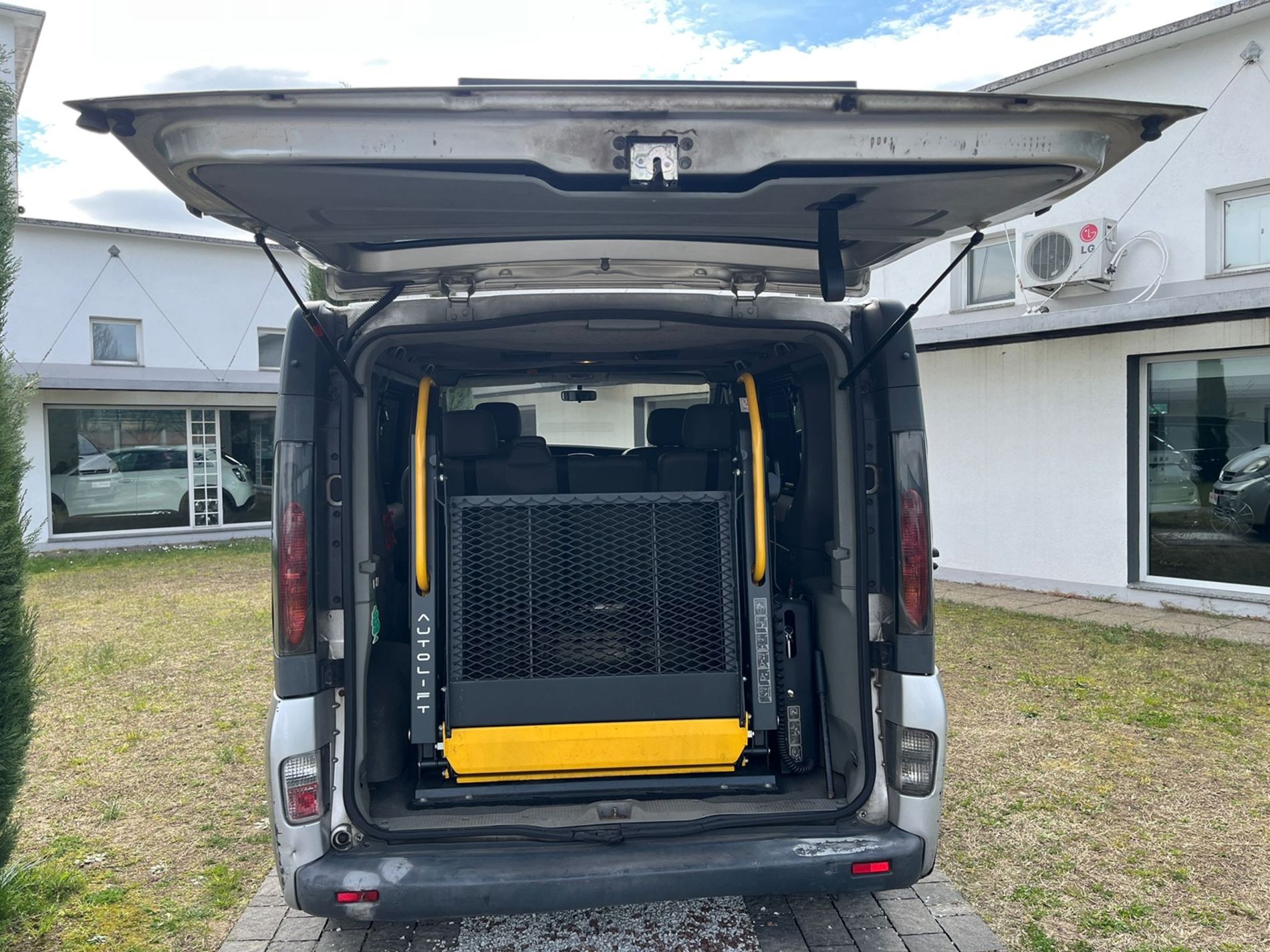 2.5 tdi 135cv - con PEDANA per DISABILI - Gallotti Auto