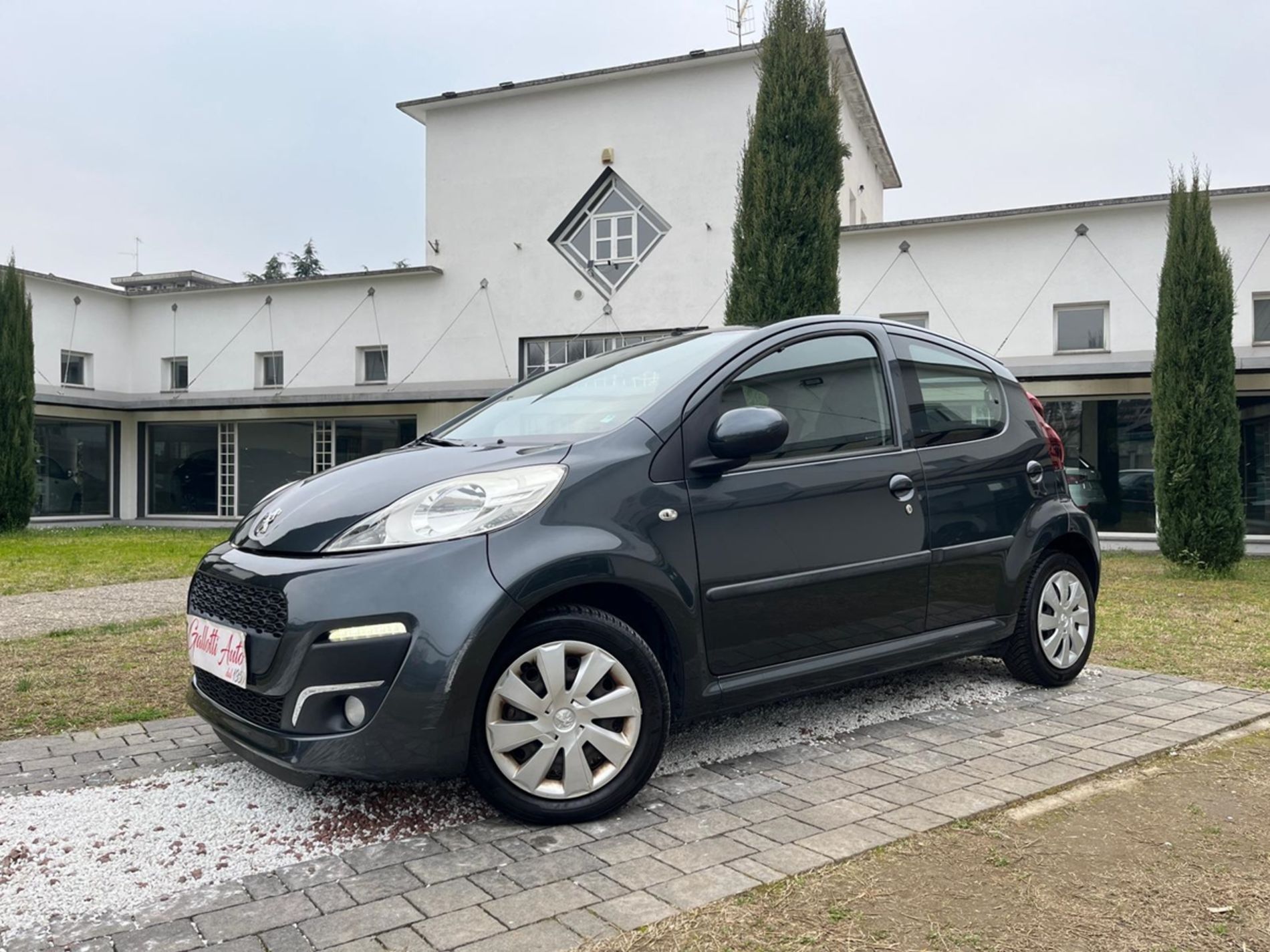  1.0 benzina 68cv - NEOPATENTATI - Gallotti Auto