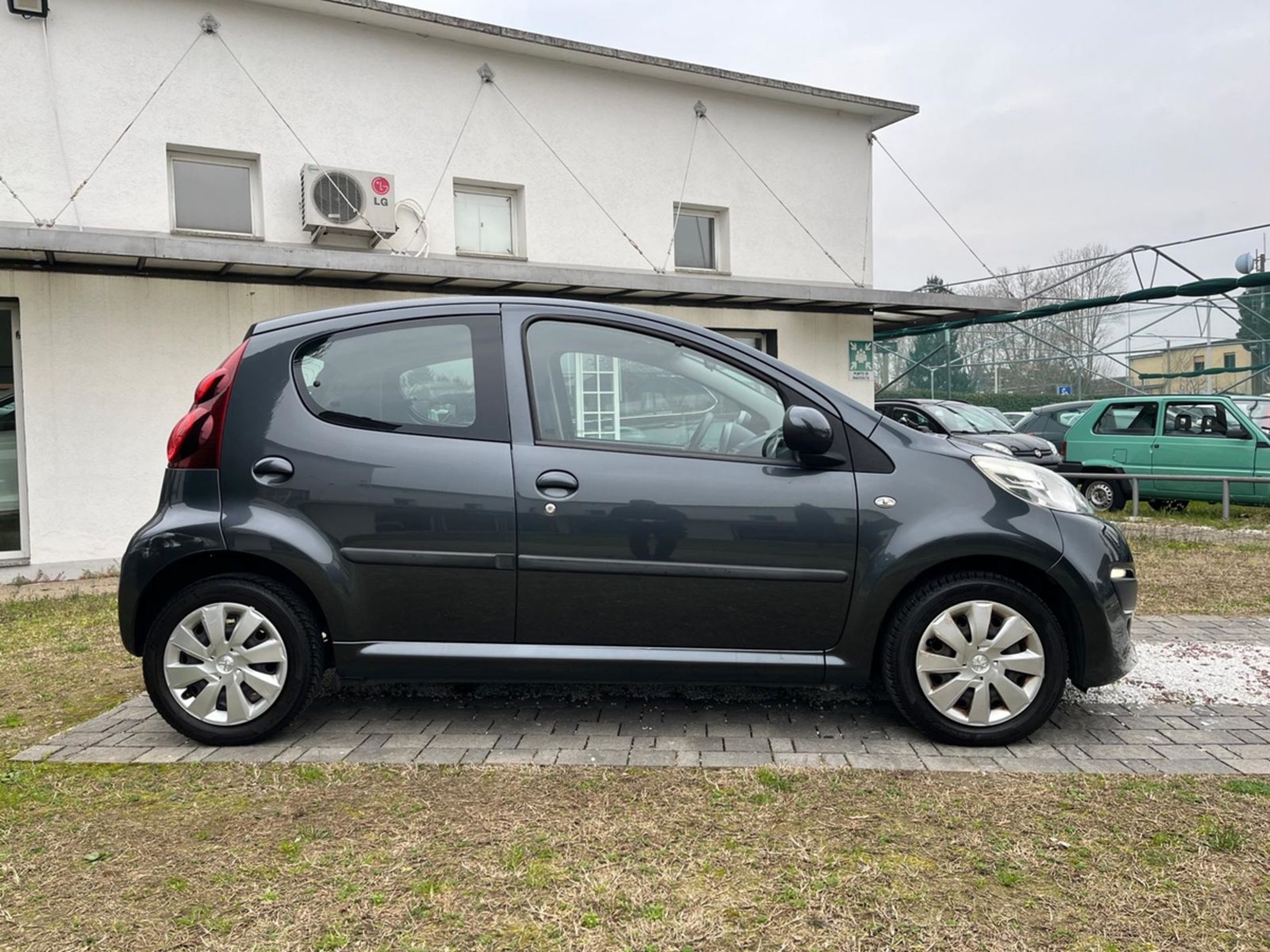  1.0 benzina 68cv - NEOPATENTATI - Gallotti Auto