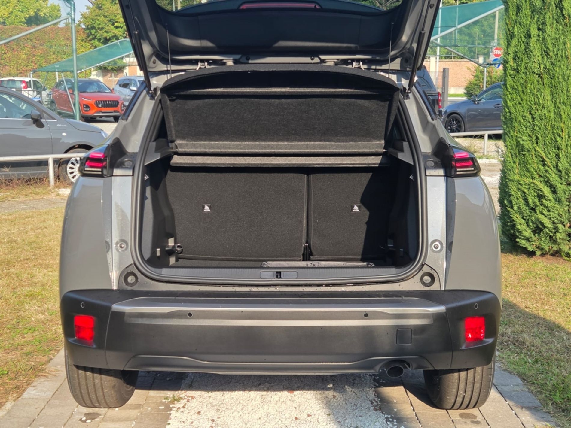 ALLURE PURE TECH 1.2 BENZINA 100CV S&S - NEOPATENTATI - Gallotti Auto