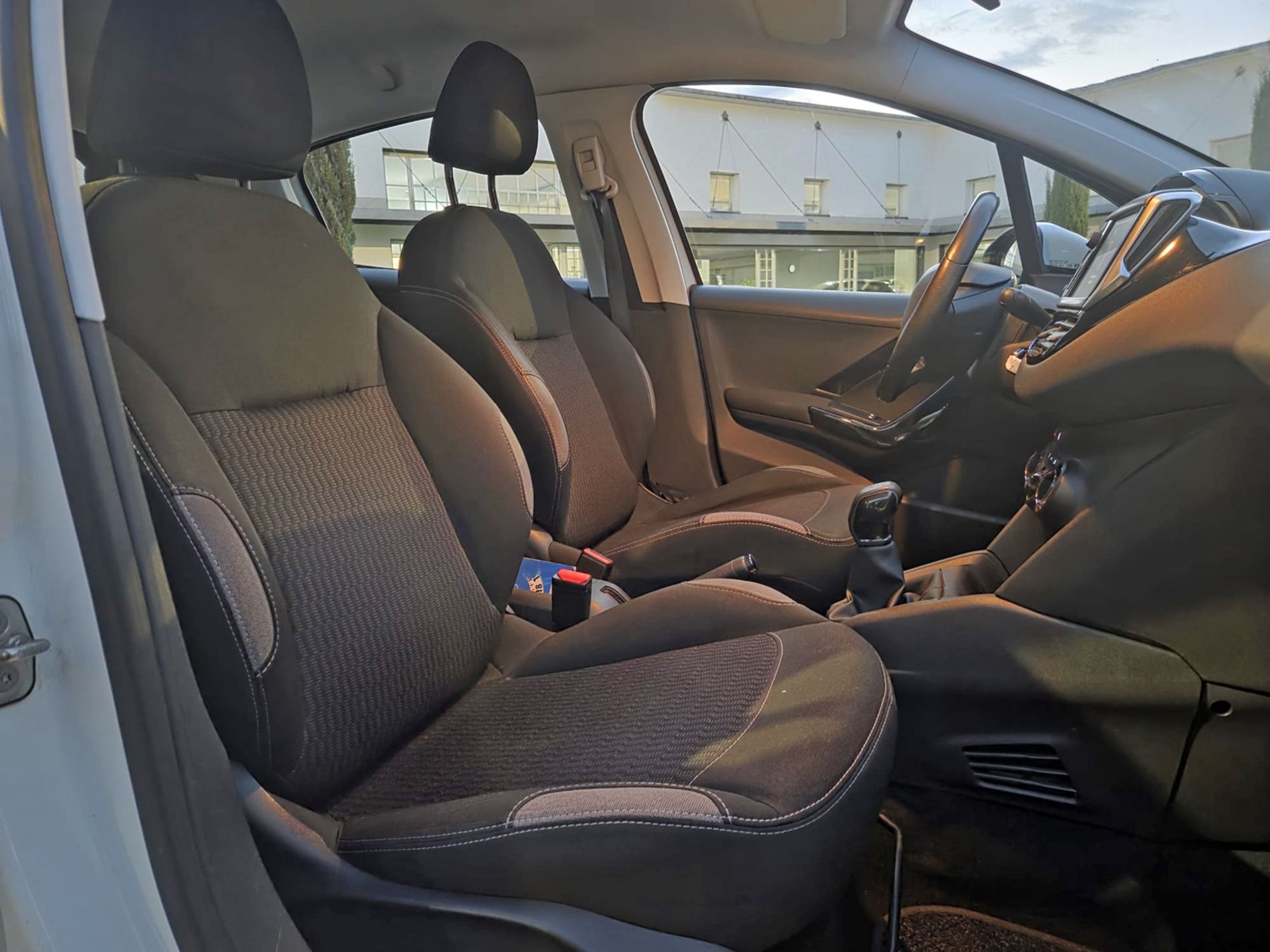 PEUGEOT 208 5p 1.2 Active 82cv - Gallotti Auto