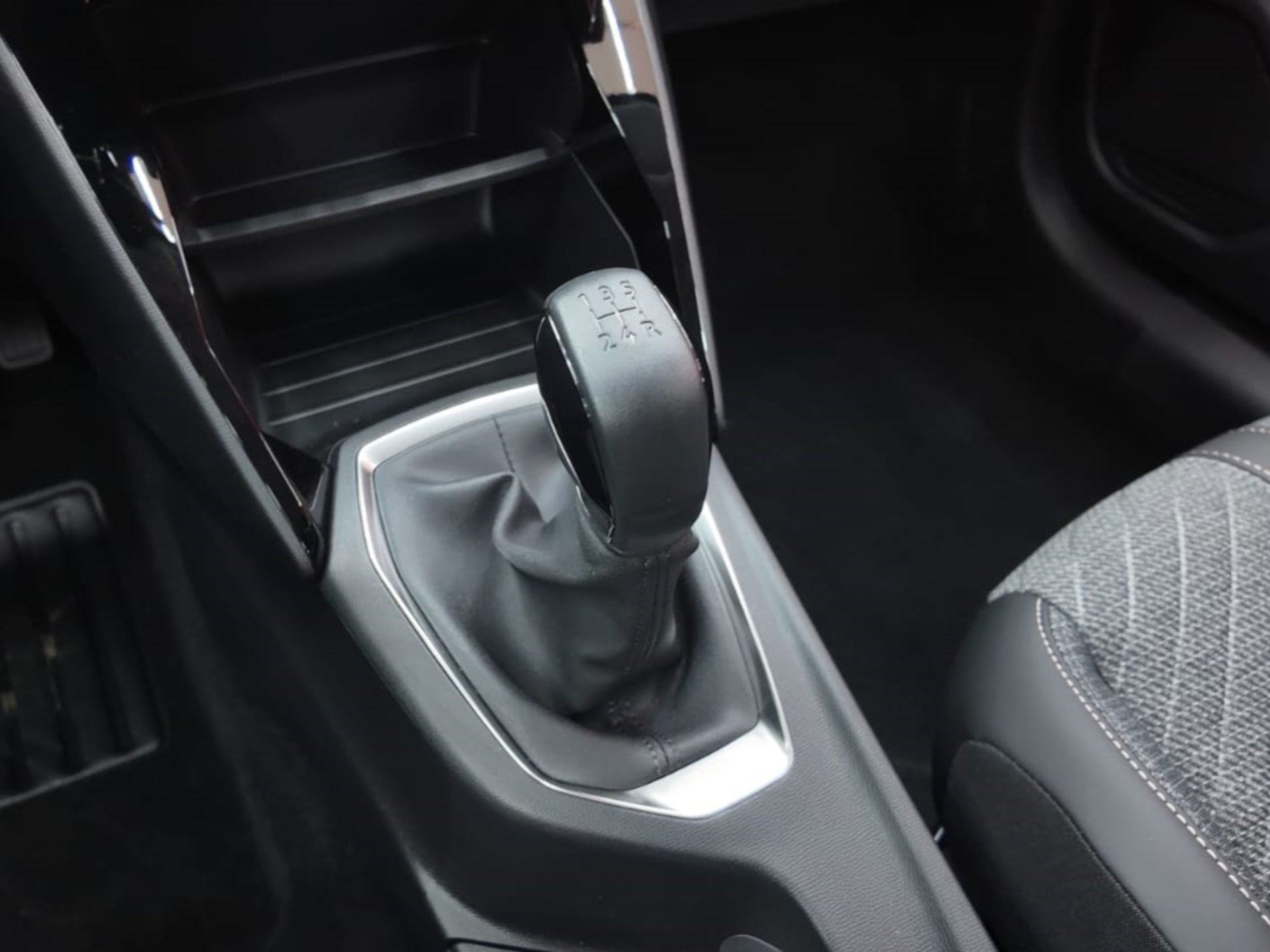 1.2 puretech s&s 75cv - NEOPATENTATI - Gallotti Auto