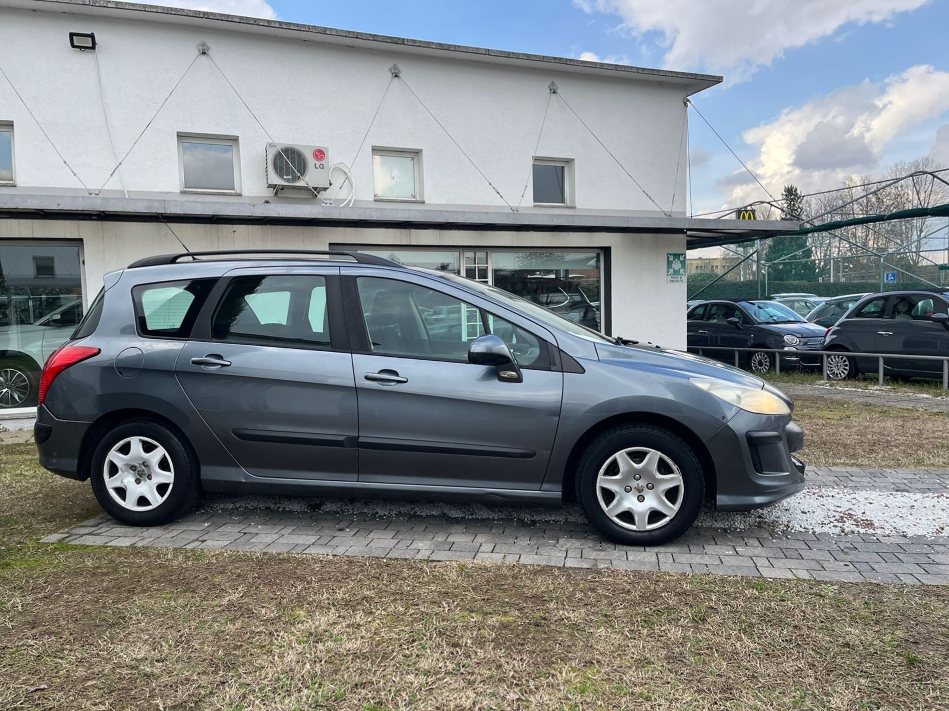 SW 1.6 hdi 93cv - RISERVATA A COMMERCIANTI D'AUTO - Gallotti Auto