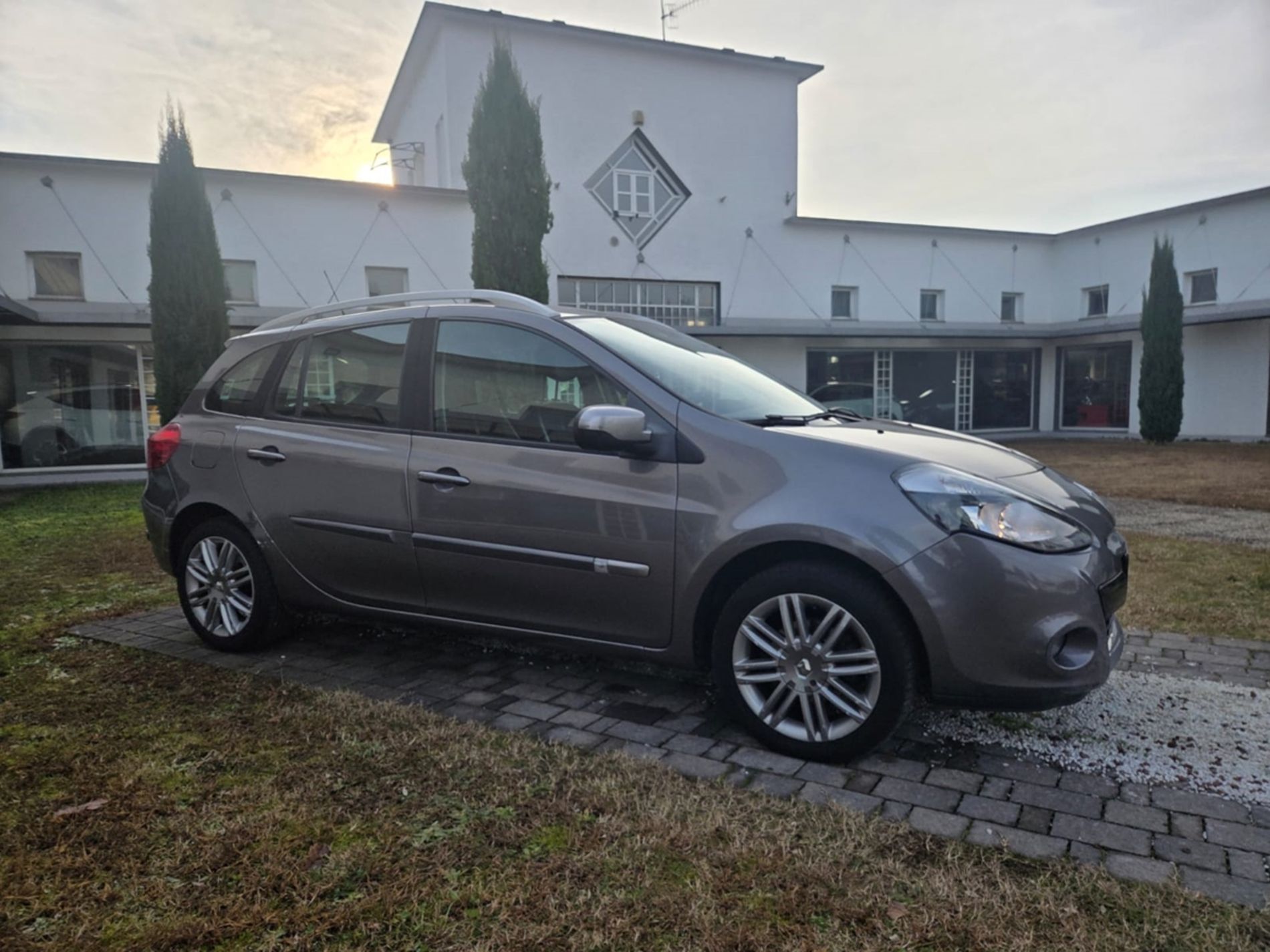 1.5 dci Live! 90cv - RISERVATA A COMMERCIANTI D’AUTO - Gallotti Auto