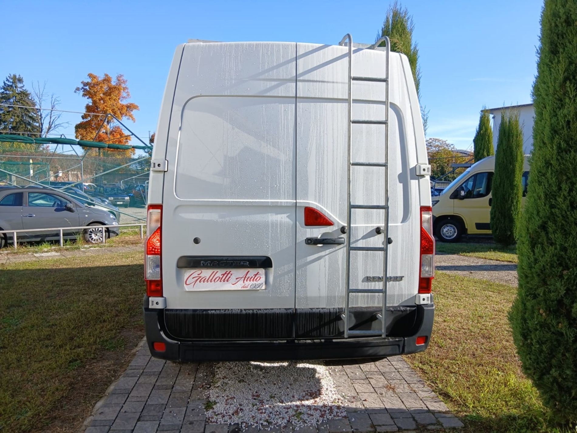 RISERVATA A COMMERCIANTI D’AUTO + IVA - Gallotti Auto