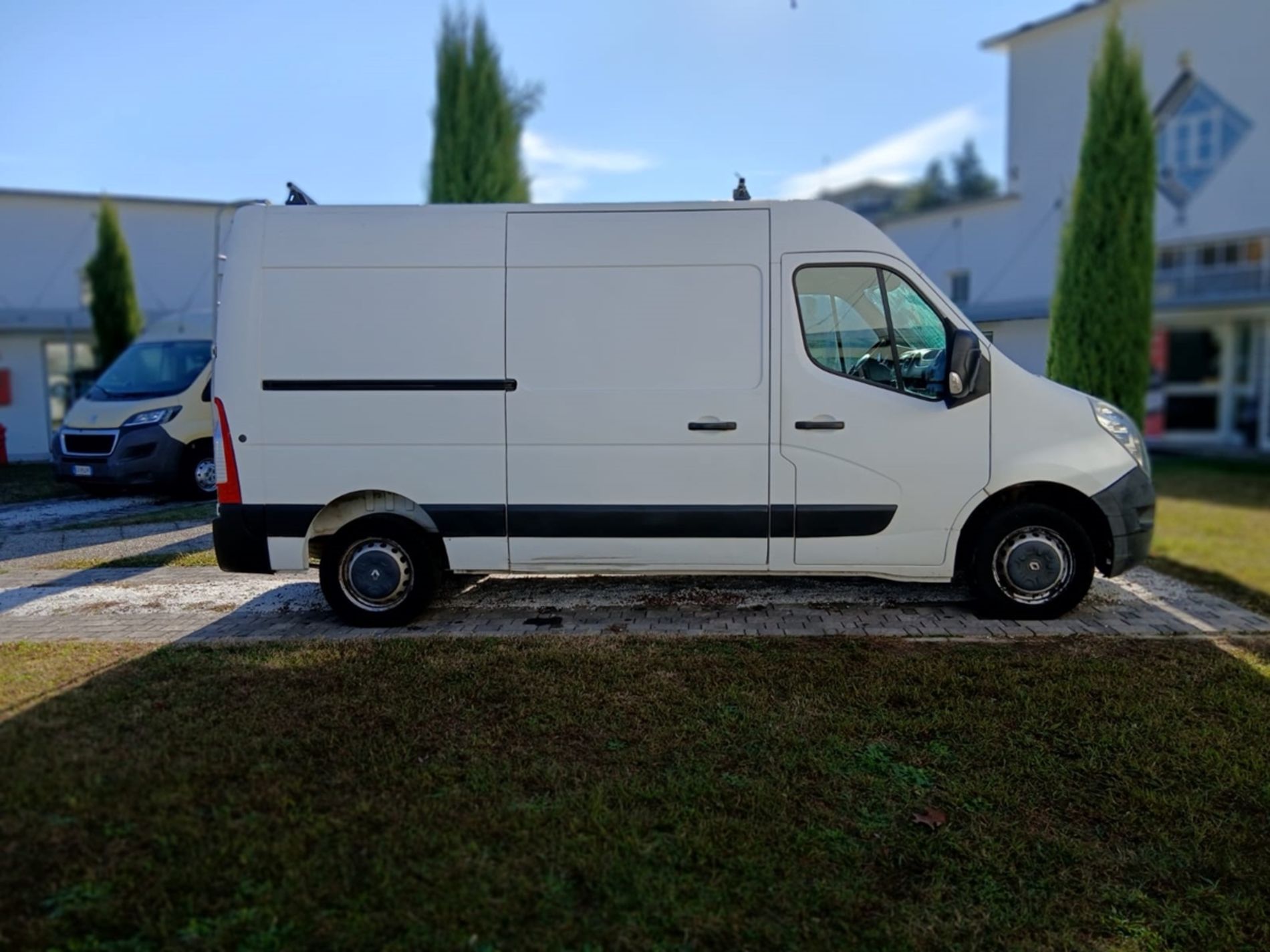 RISERVATA A COMMERCIANTI D’AUTO + IVA - Gallotti Auto