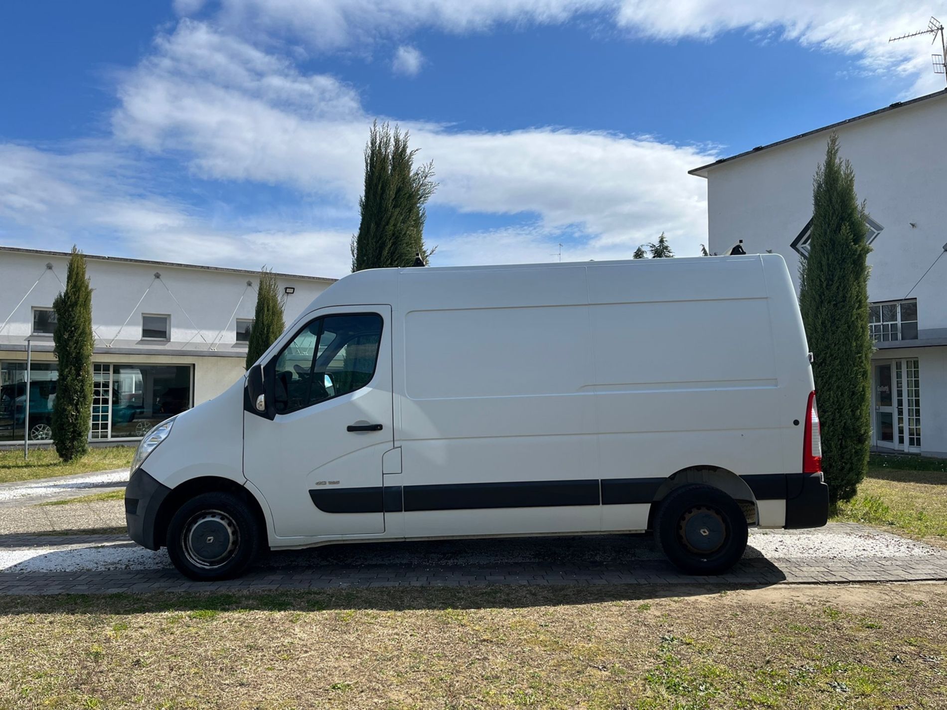 RISERVATA A COMMERCIANTI D’AUTO + IVA - Gallotti Auto