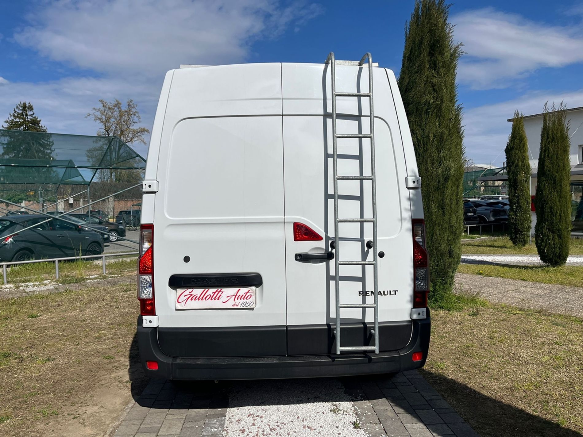 RISERVATA A COMMERCIANTI D’AUTO + IVA - Gallotti Auto