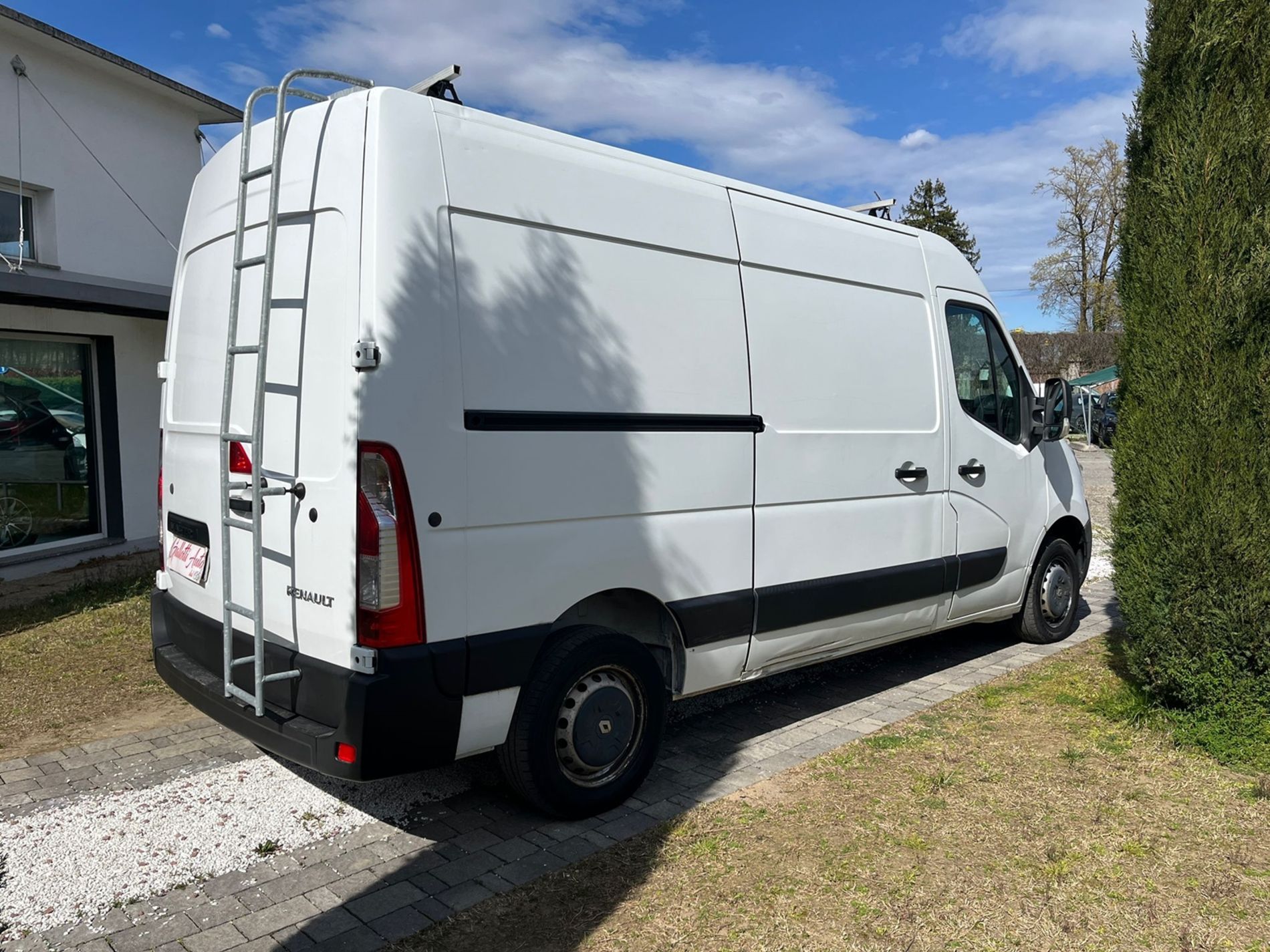 RISERVATA A COMMERCIANTI D’AUTO + IVA - Gallotti Auto