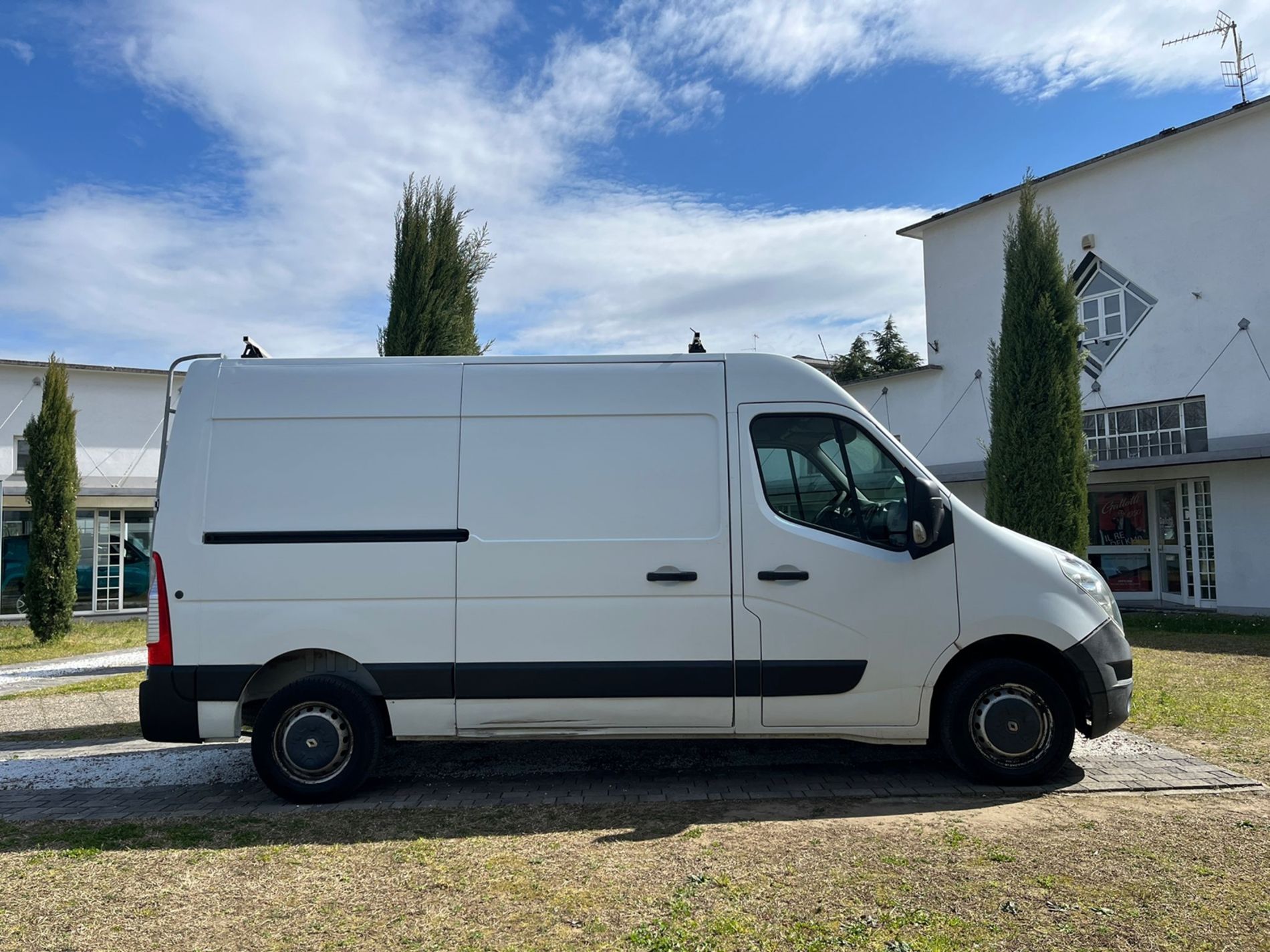 RISERVATA A COMMERCIANTI D’AUTO + IVA - Gallotti Auto