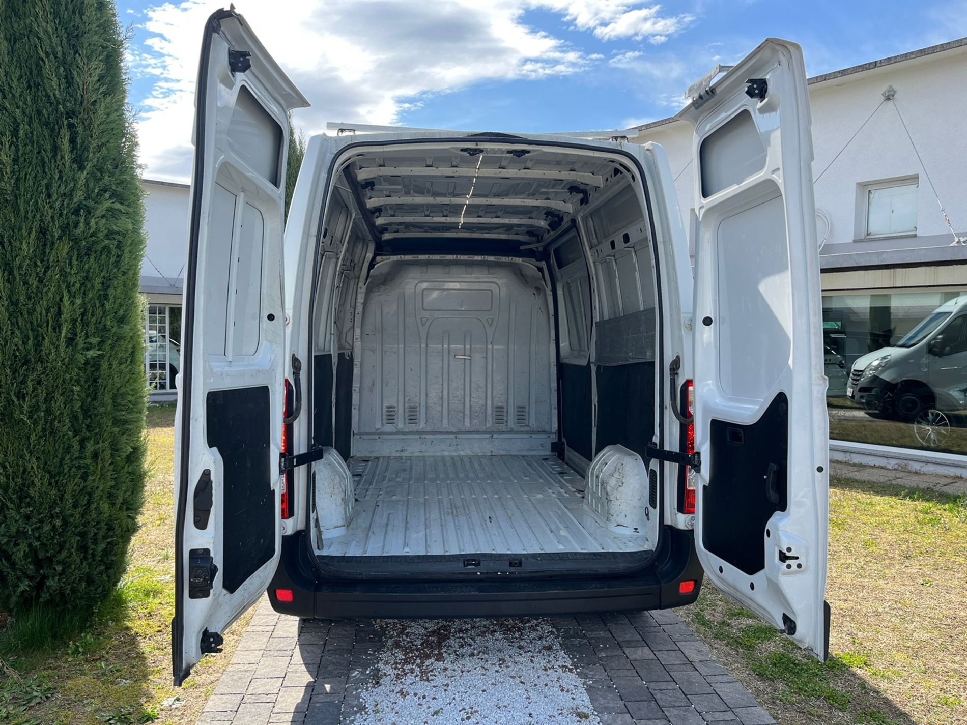 RISERVATA A COMMERCIANTI D’AUTO + IVA - Gallotti Auto