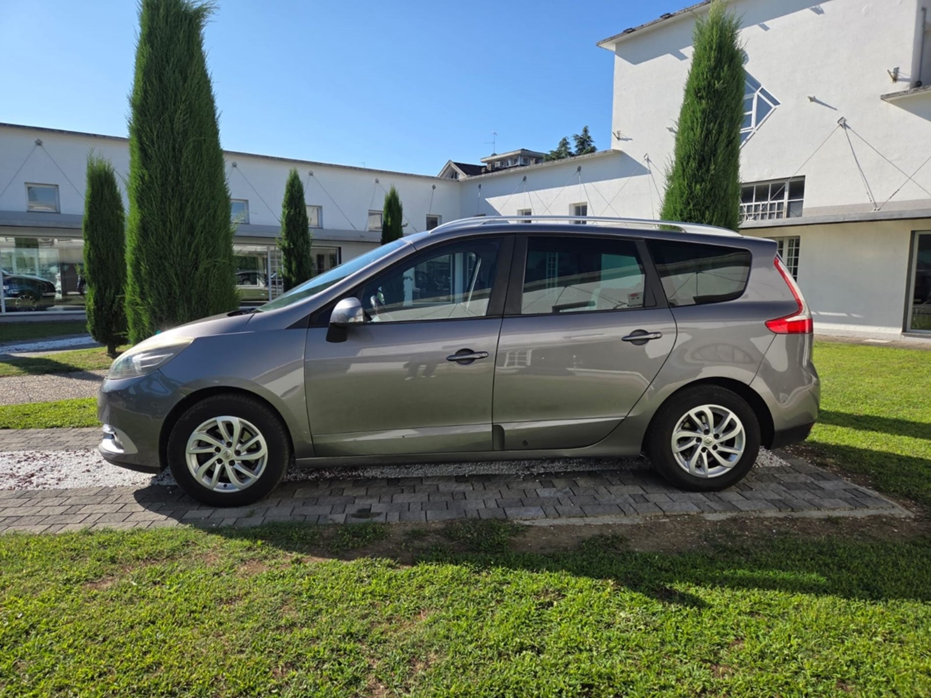 1.5 dci 110cv 7 PESTI - Gallotti Auto