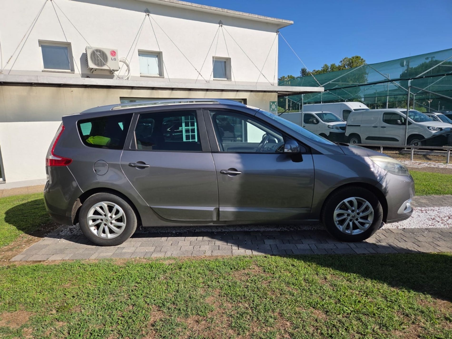 1.5 dci 110cv 7 PESTI - Gallotti Auto