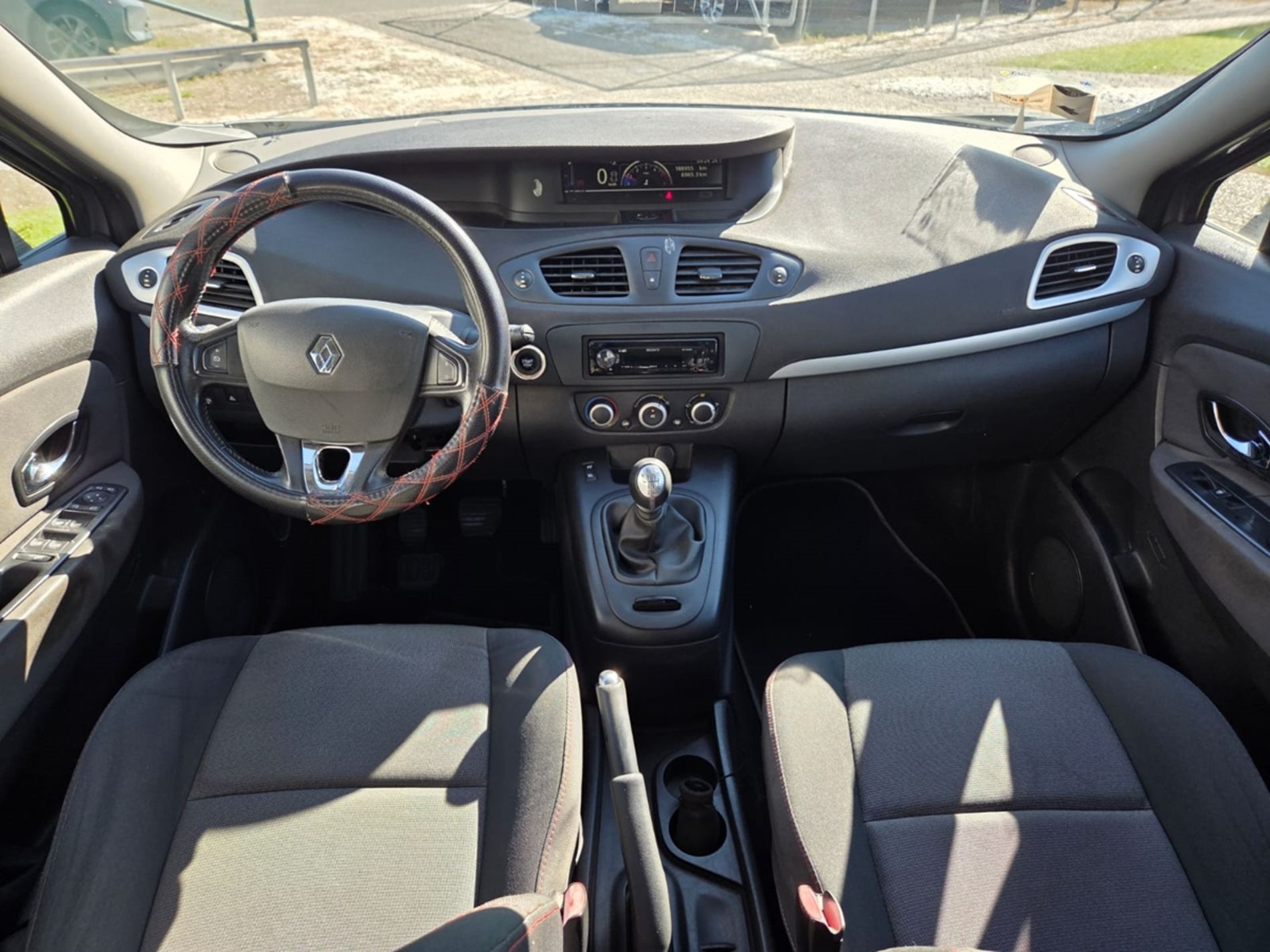 1.5 dci 110cv 7 PESTI - Gallotti Auto