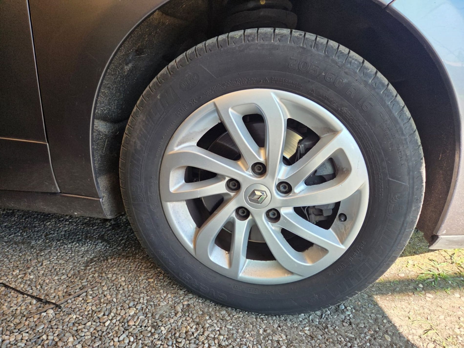 1.5 dci 110cv 7 PESTI - Gallotti Auto